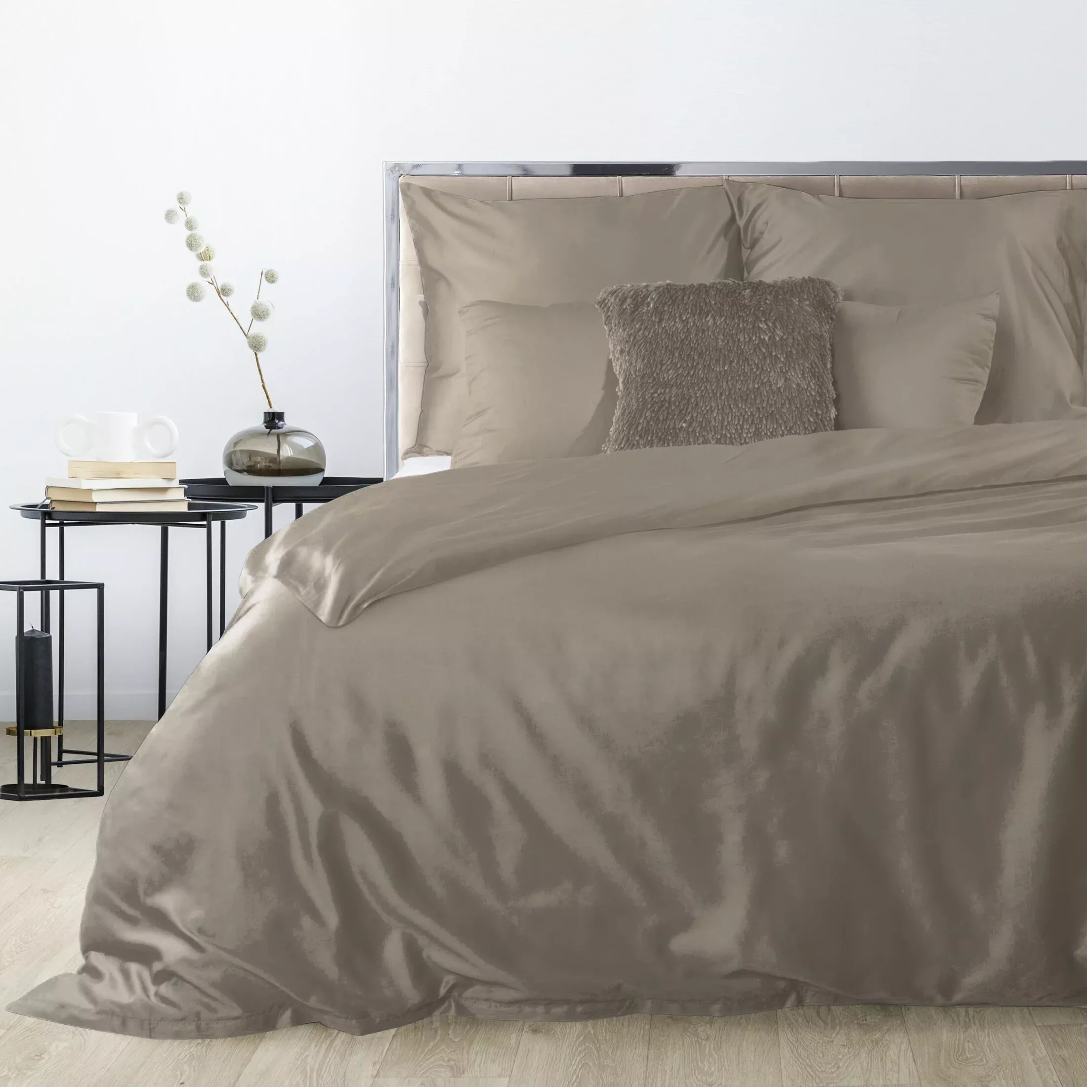 Pościel satynowa 160x200 cm komplet 3 częściowy gładka kolor jasnobrązowy DINA Diva Line