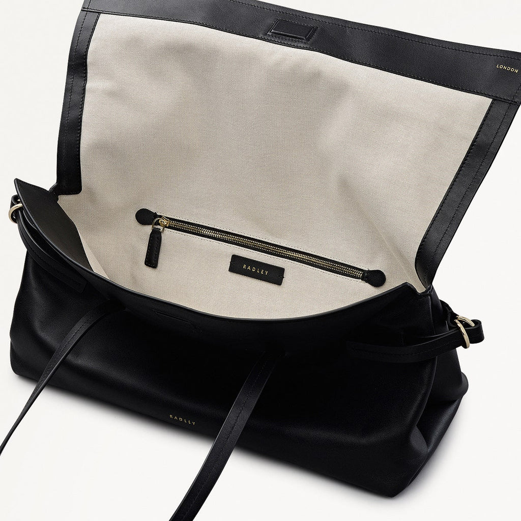 Fleet Street - Medium Flapover Shoulder Bag