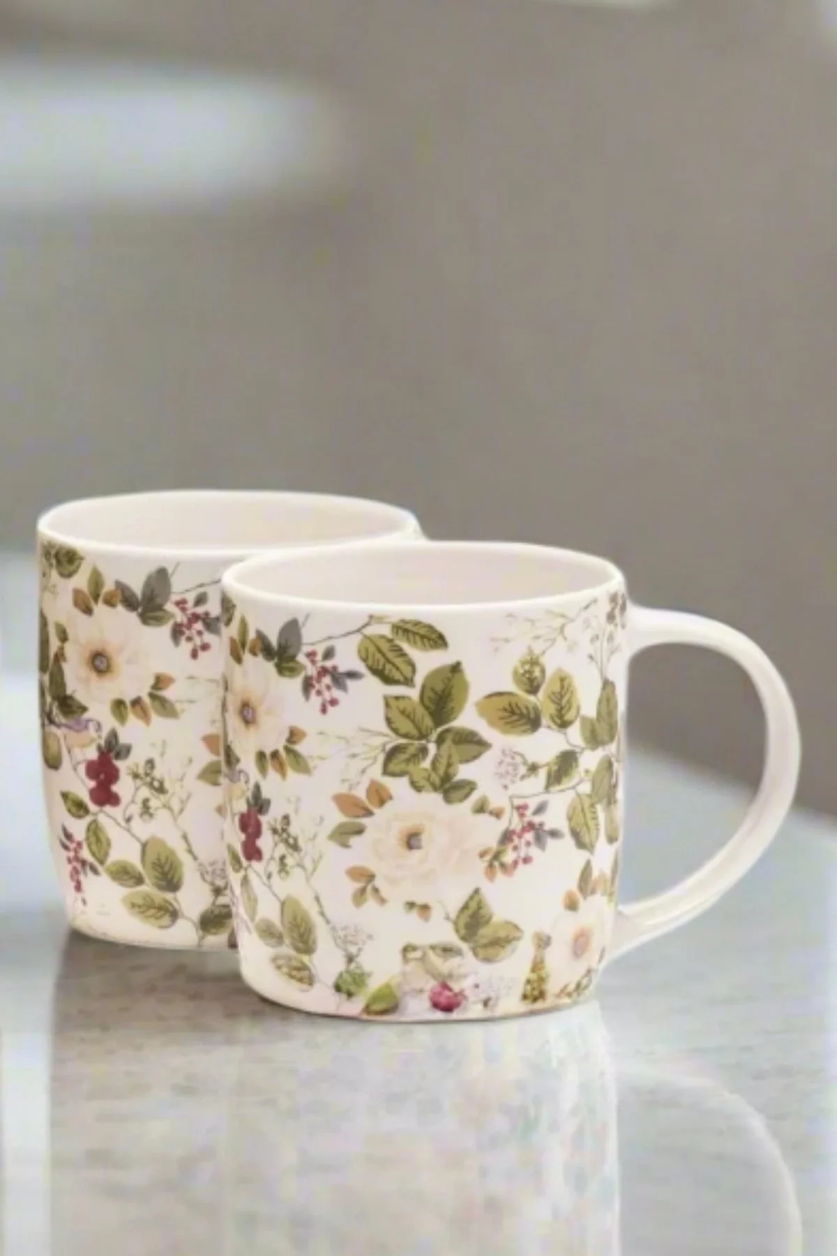 Set of 4 Cream Floral Rose Mugs