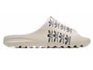 Yeezys Slides Logo FW6394