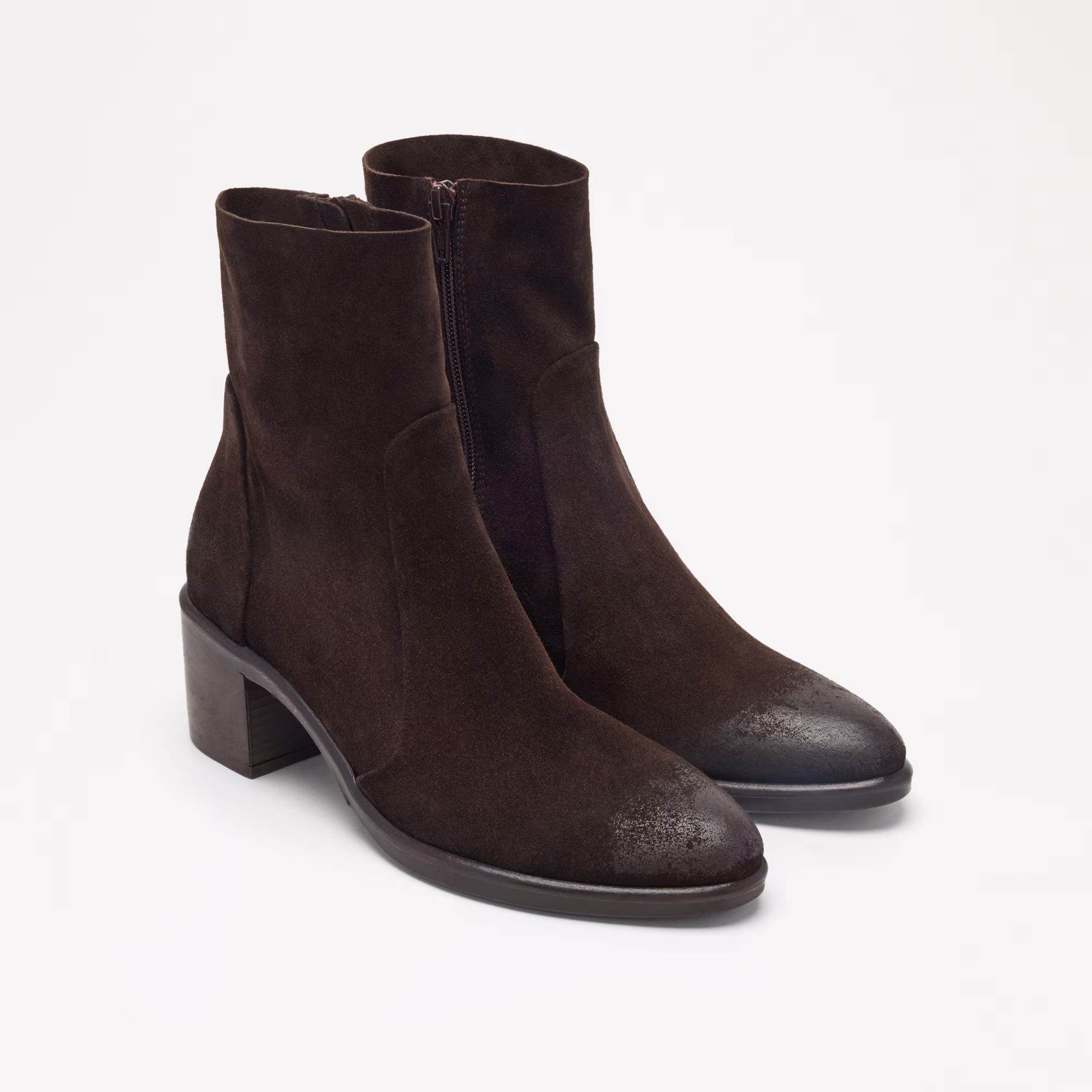 KickingSlim Ankle Boot