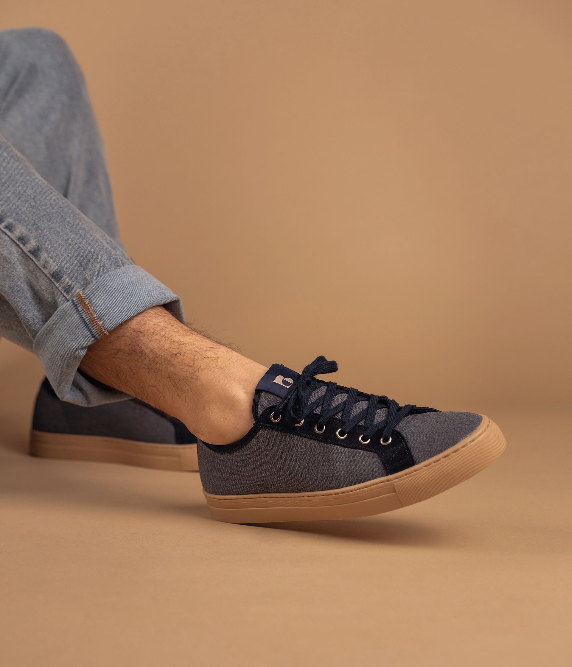 Basket Adam bleu