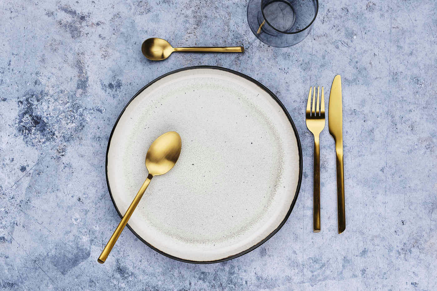 NUDE - Lot de 24 couverts de table en inox or