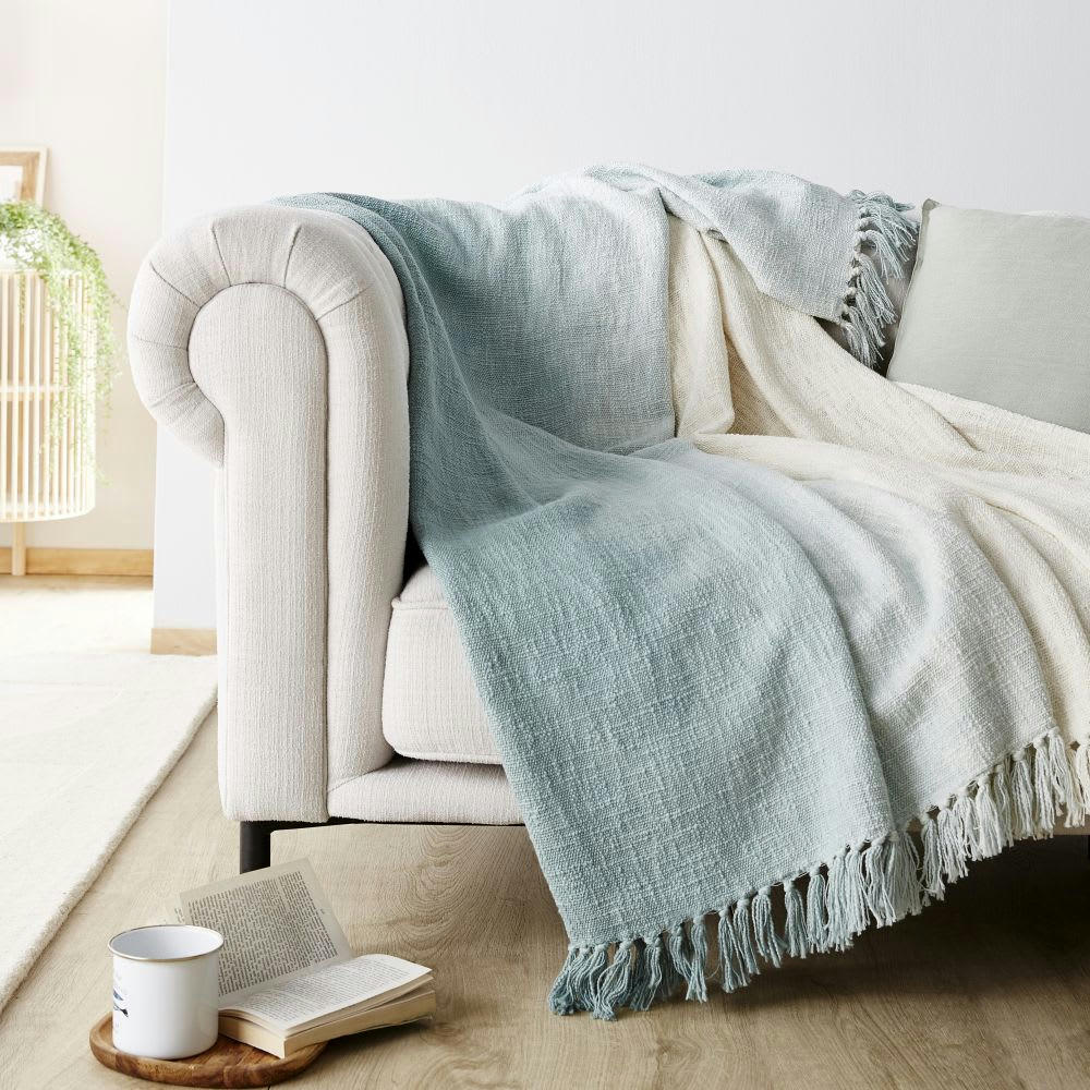 SUZANA - Plaid en coton tissé vert et écru tye and dye teint à la main 160x210