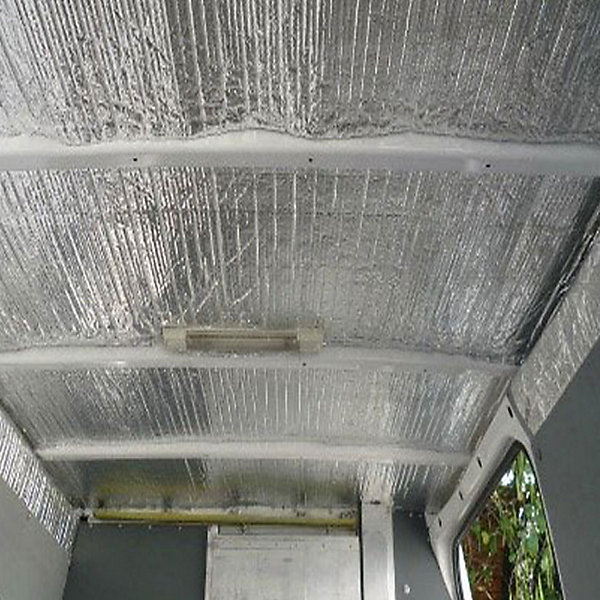 Isolation thermique 100% aluminium et bulles (10 x 1,20m)   Ruban aluminium. Pour froid et chaleur : maisons, caravanes, garages