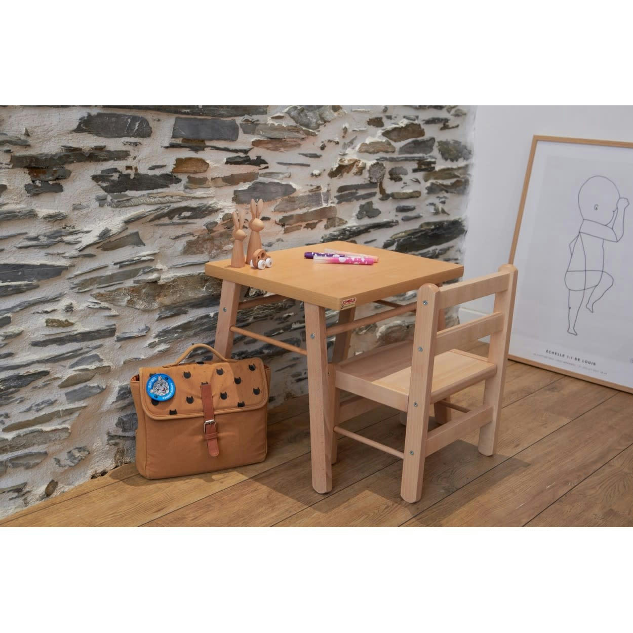 GABRIEL - Bureau enfant en bois vernis naturel 50x43x40cm
