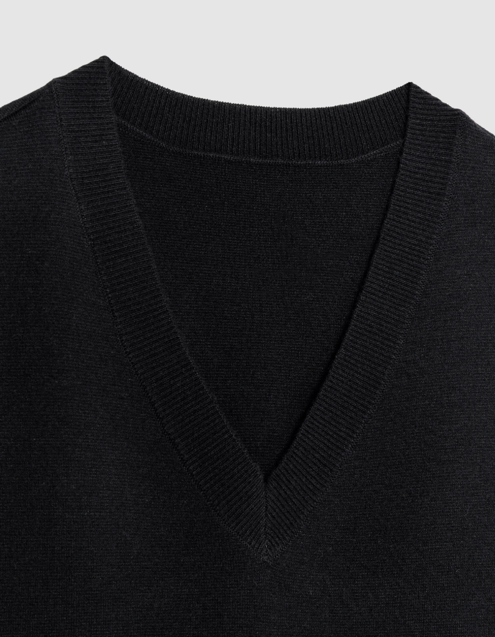 Pull sans manches noir tricot encolure V Homme