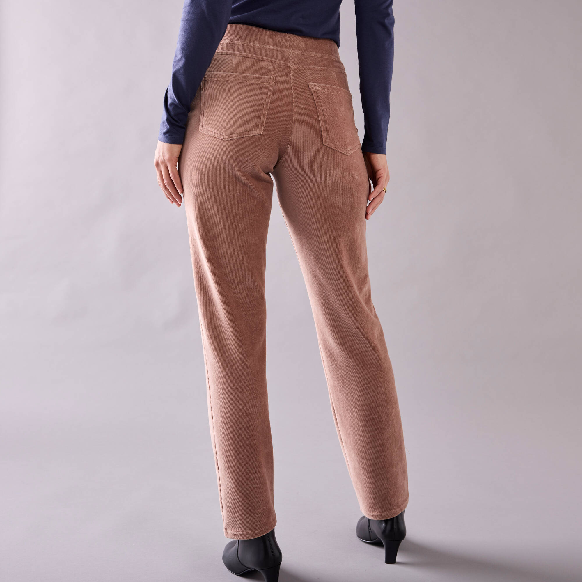 Pantalon droit, maille velours c&ocirc;telé