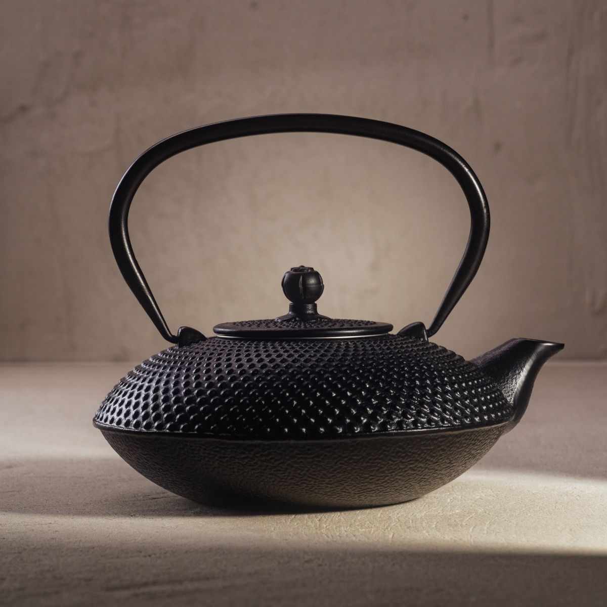 Zaparzacz żeliwny ANDREAS do herbaty czarny 0,8 l