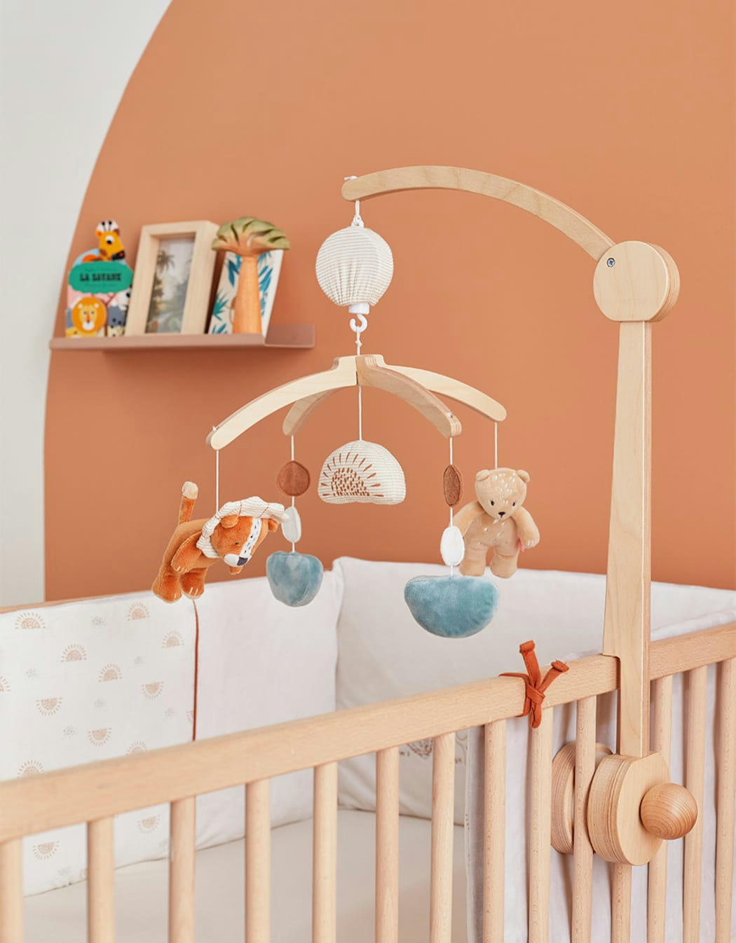 - Mobile musical Babou & Kendi en bois