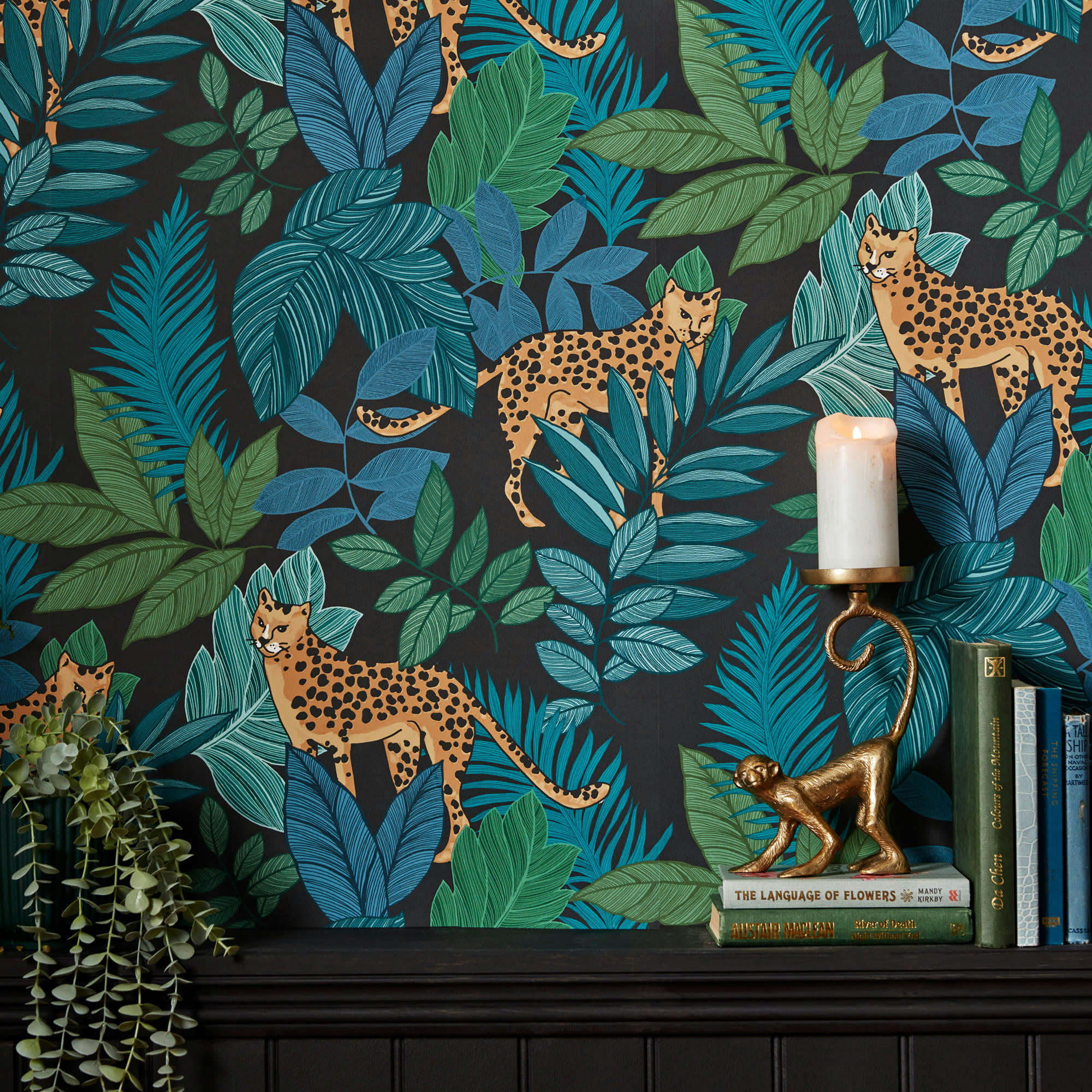 - papier peint cheetin nuit fond noir 1005x52cm