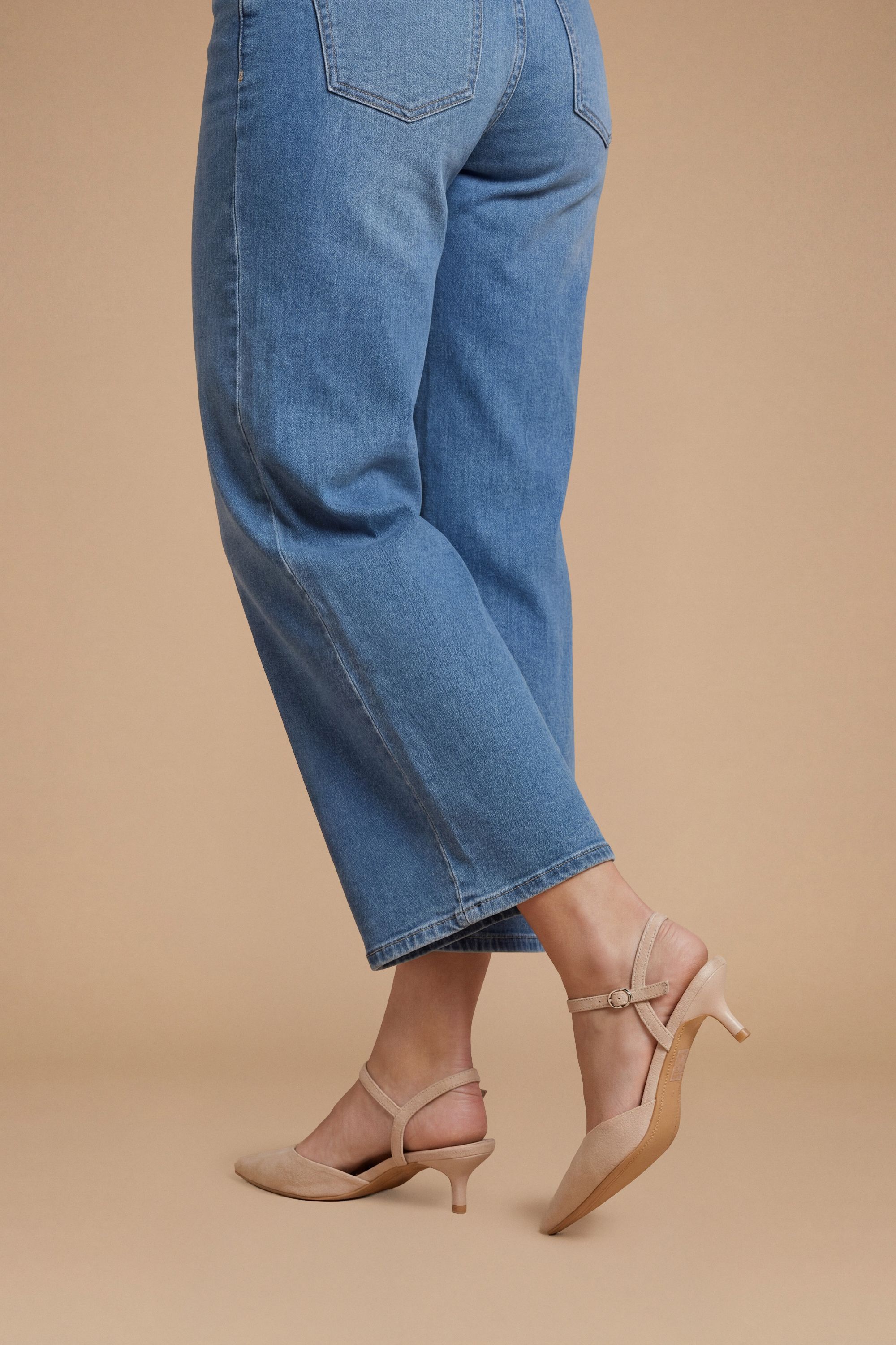 Dorothy Perkins Vicky Faux Suede Low Heel Point 2 Part Kitten Heel Court Shoes