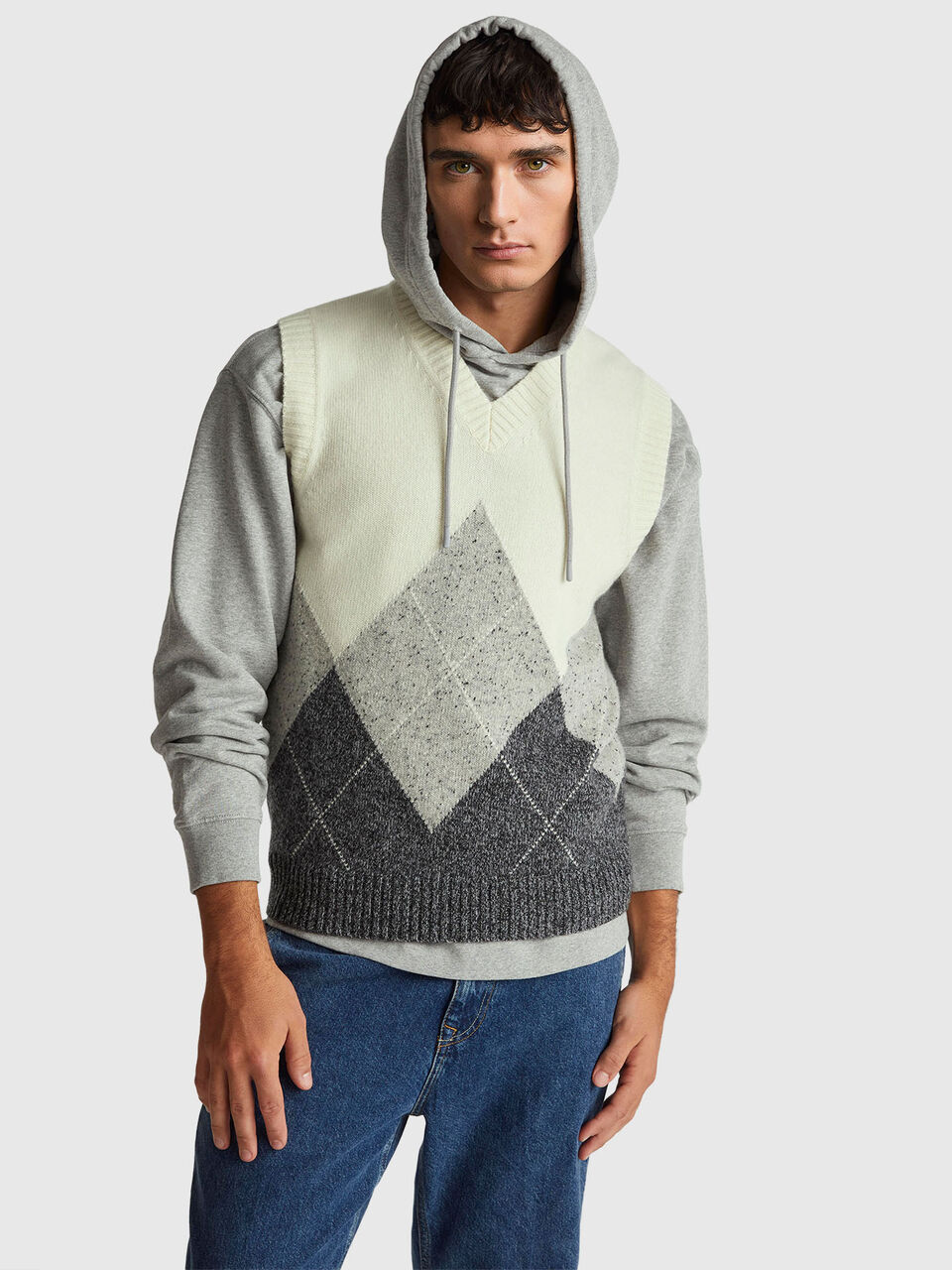 Diamond vest in wool blend