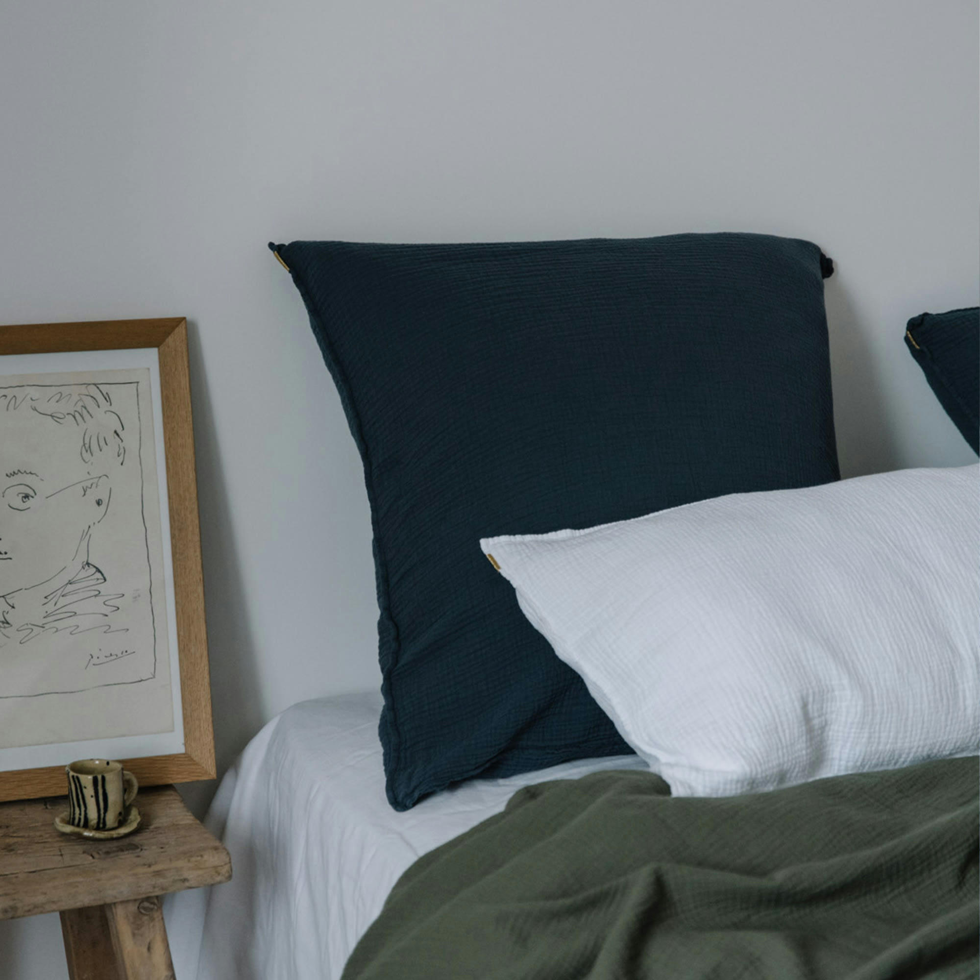 - Taie d'oreiller en double gaze de coton bleu orage 65x65 cm