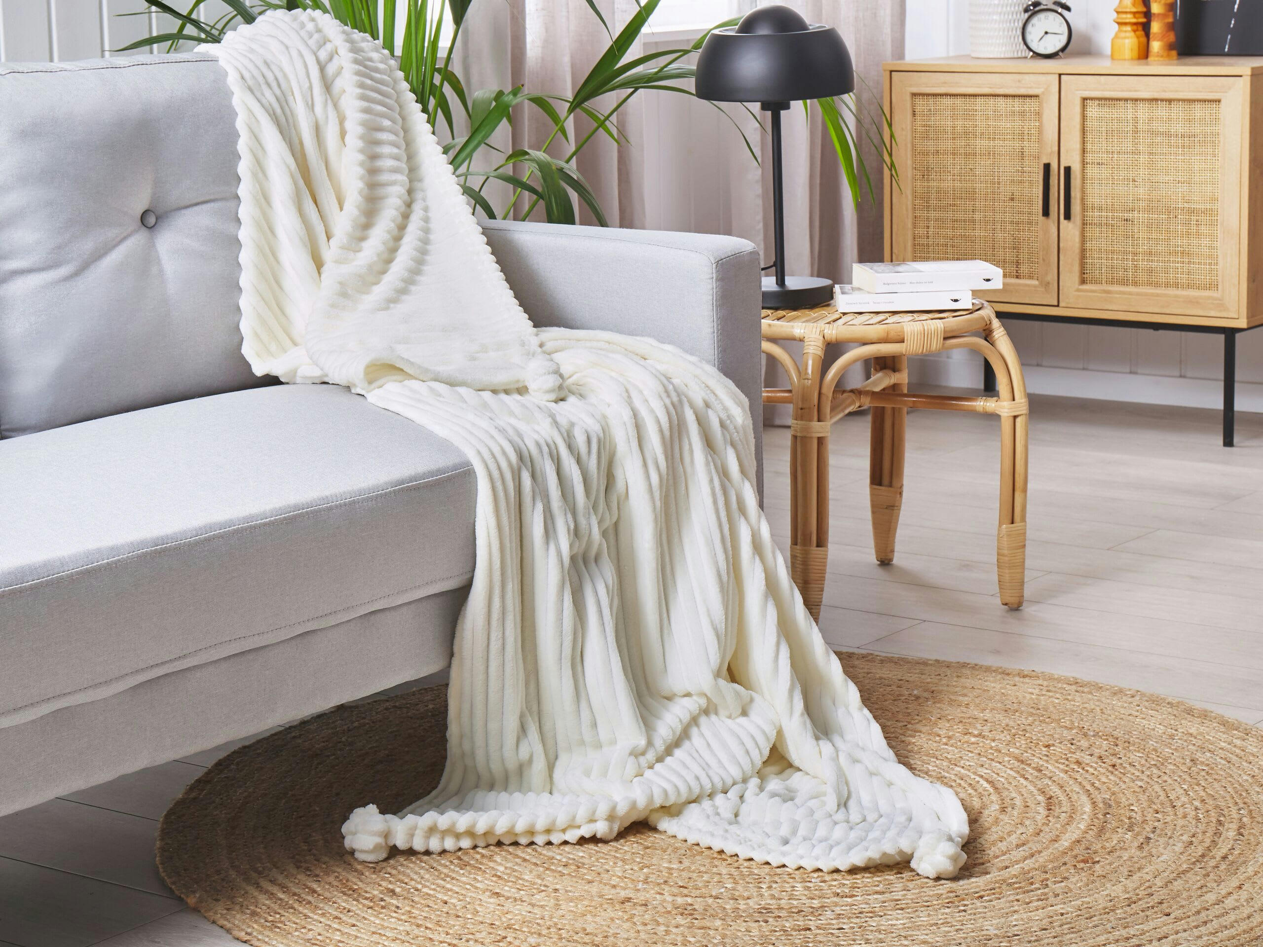 KAWERI - Couverture en polyester blanc 200x150cm
