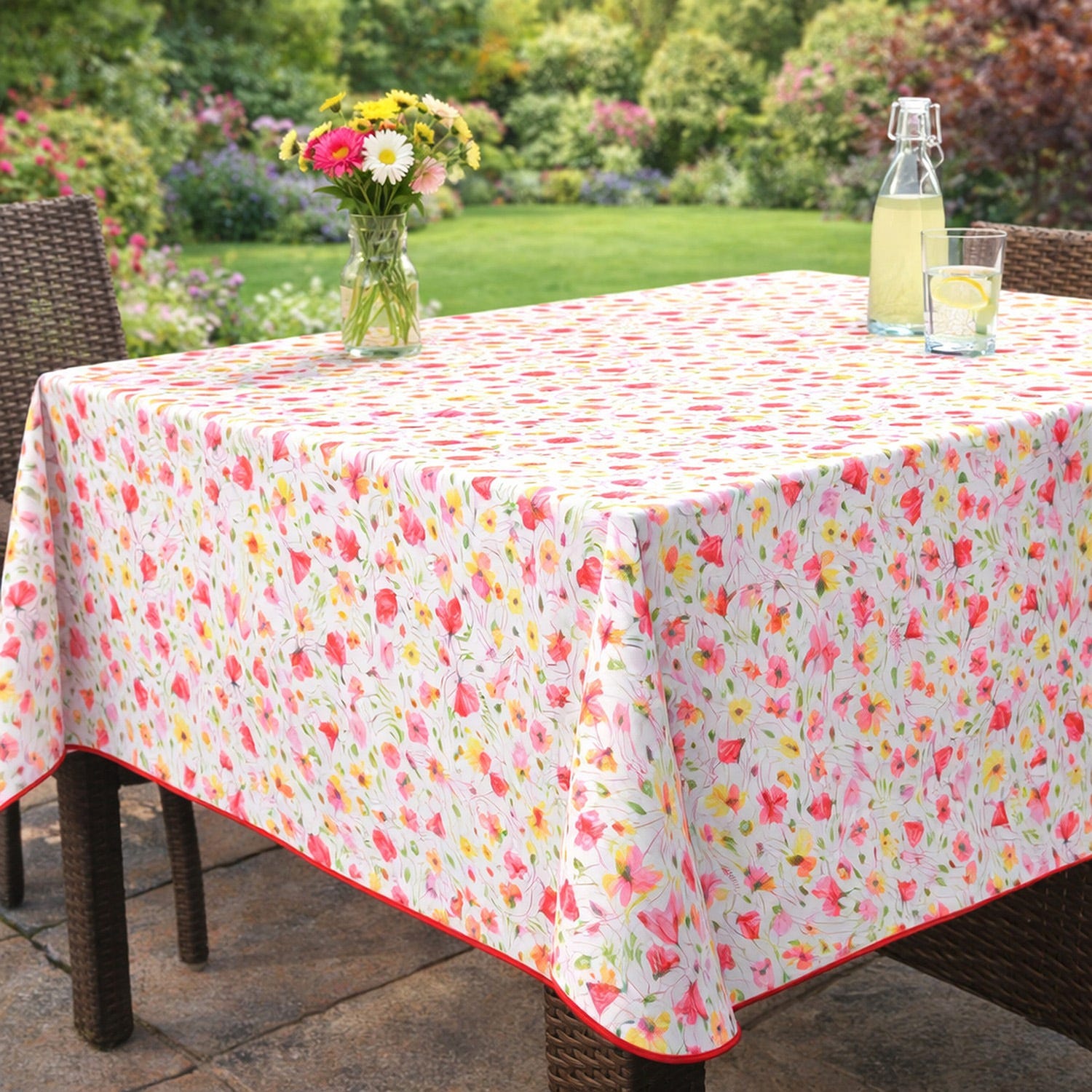 Tovaglia antimacchia 140x230 cm fiori rosa