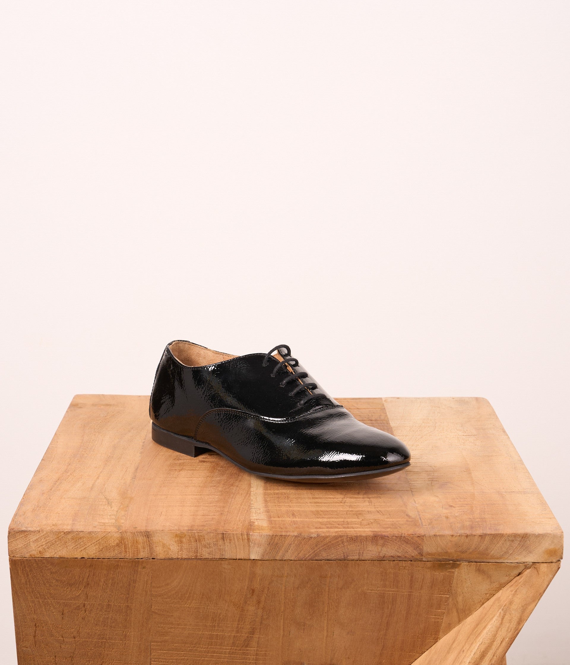 Richelieus vernis noirs Pina