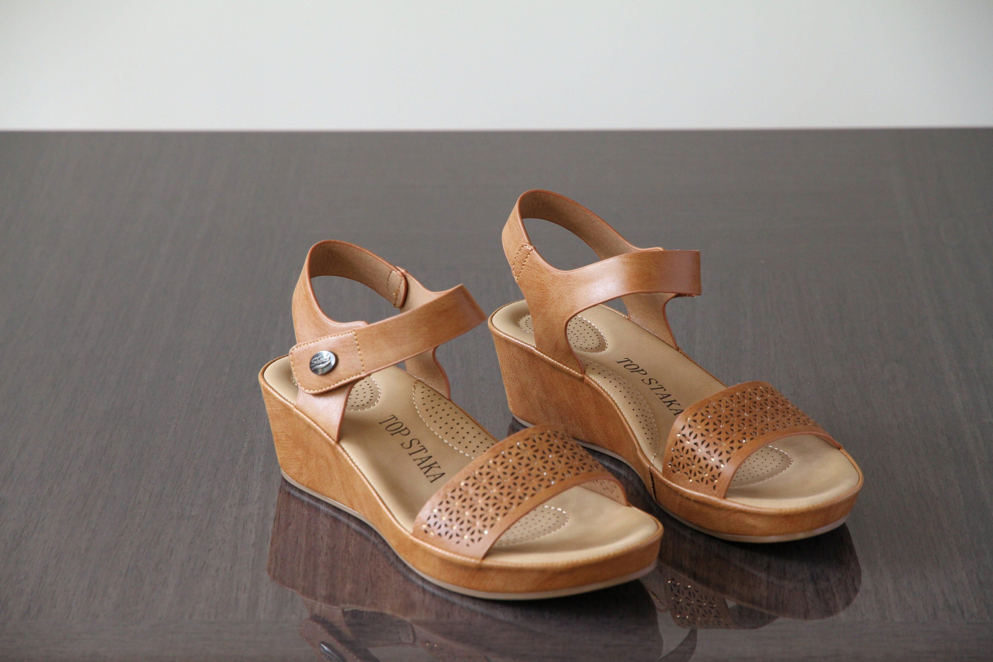 IVACHY Comfort Wedge Cushioned Footbed, Geometric Design
