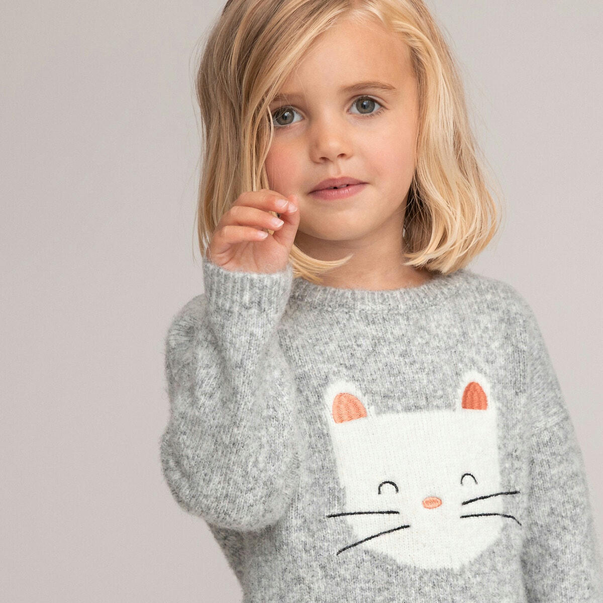 Pull fine maille à col rond, motif jacquard chat