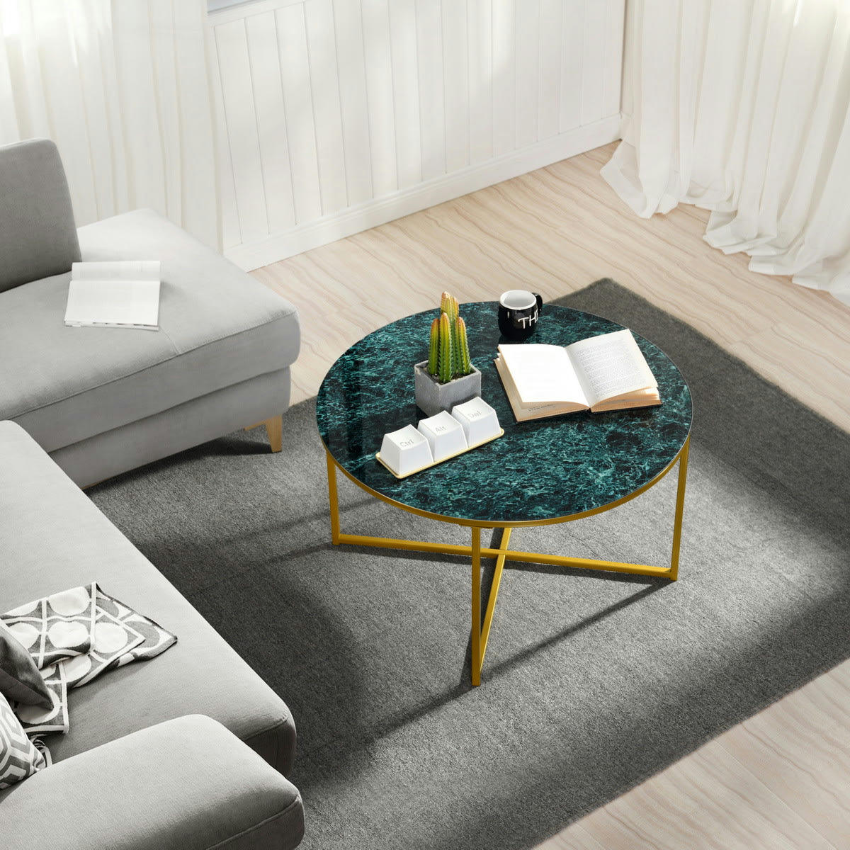 - Table basse ronde en verre marbré vert et métal doré