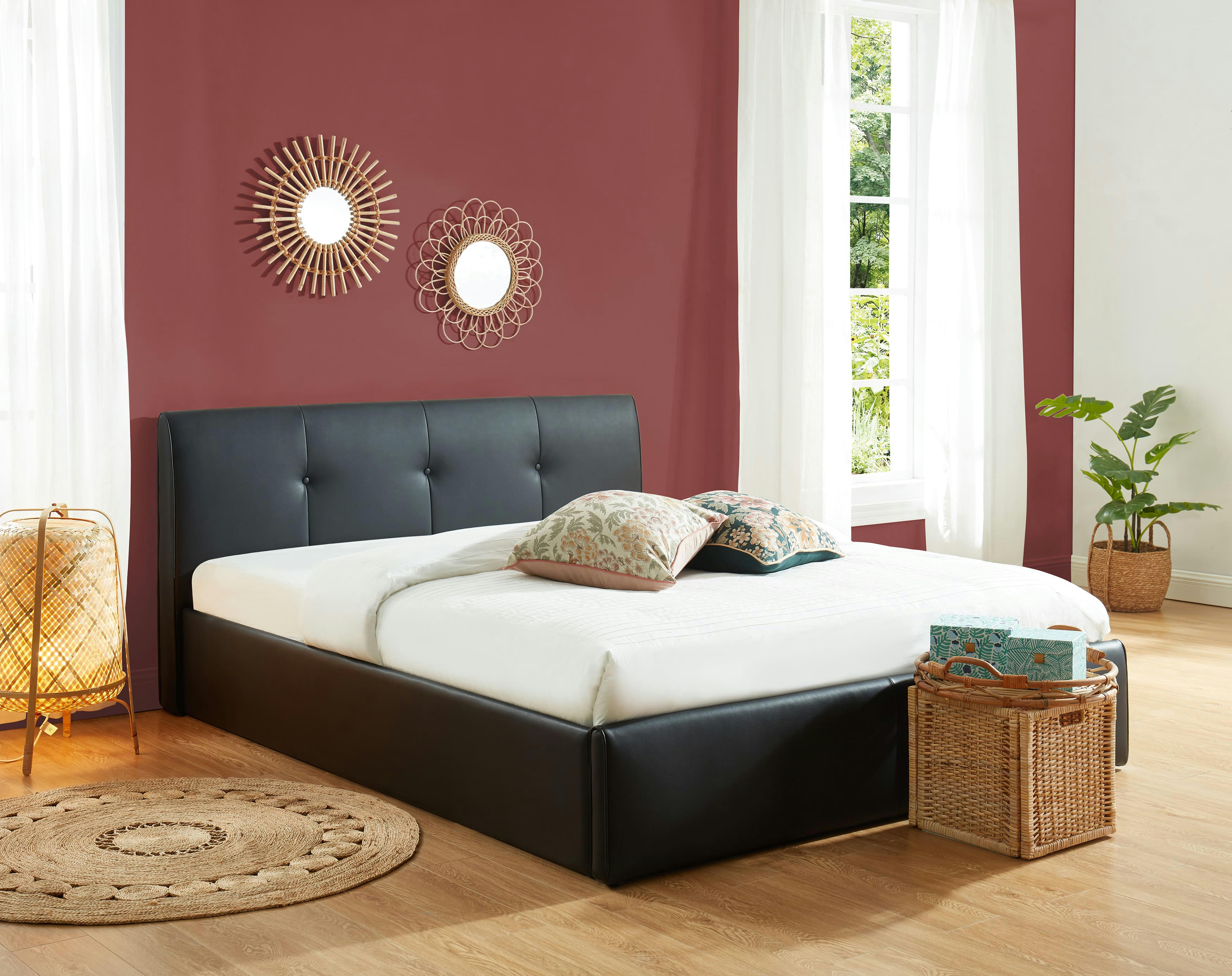 SEGURO - Lit coffre   simili noir  160x200 sommier inclus