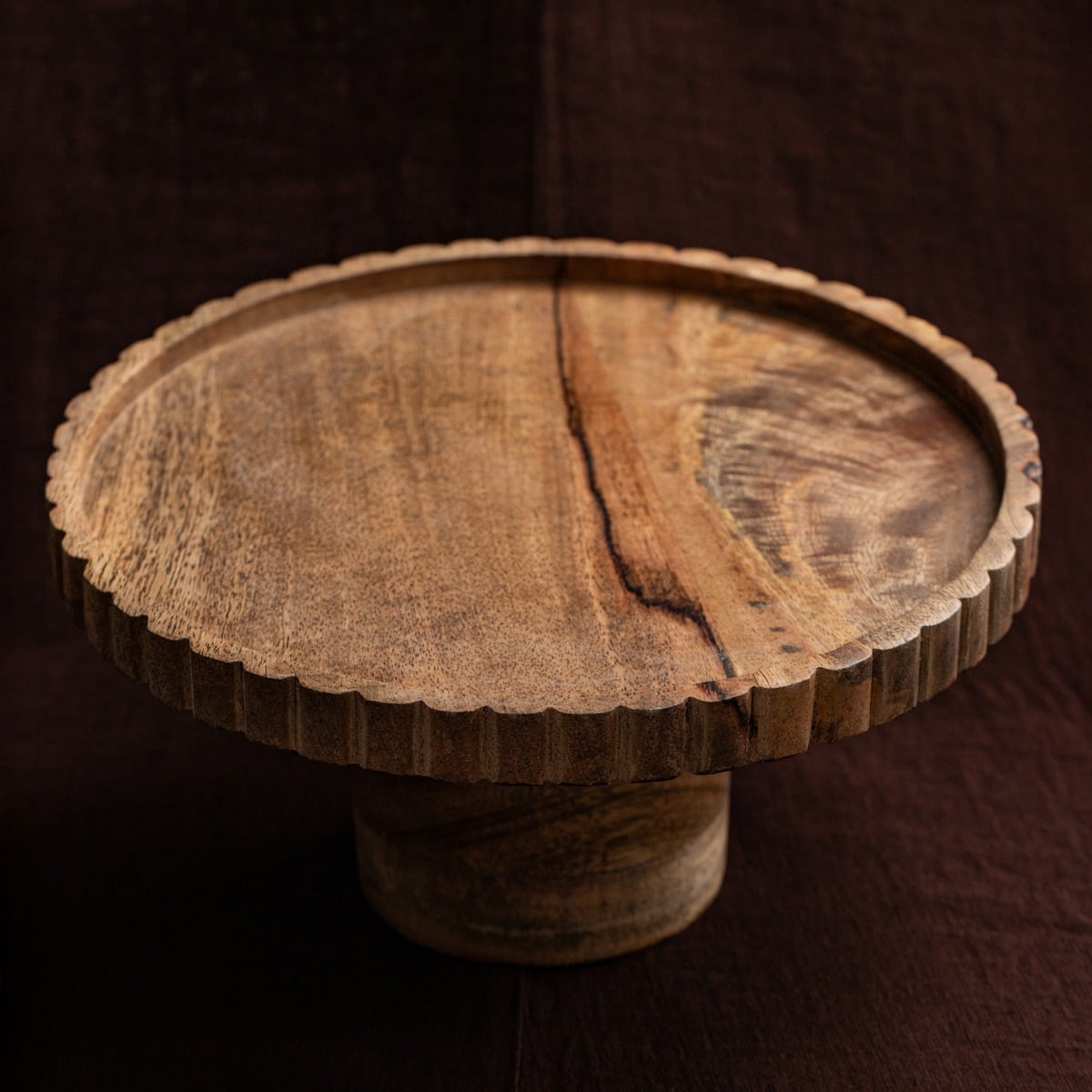 Patera LINEA MANGO na nóżce z nieregularnym rantem 25x12 cm