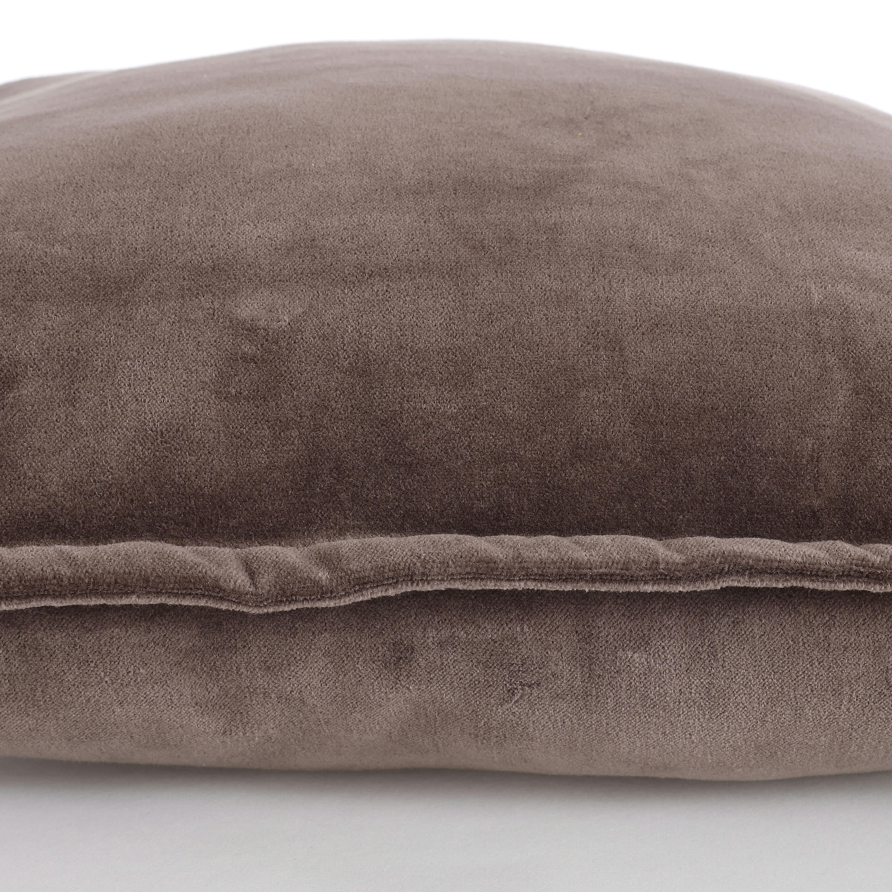 CHARME - Coussin en velours marron foncé 50x50