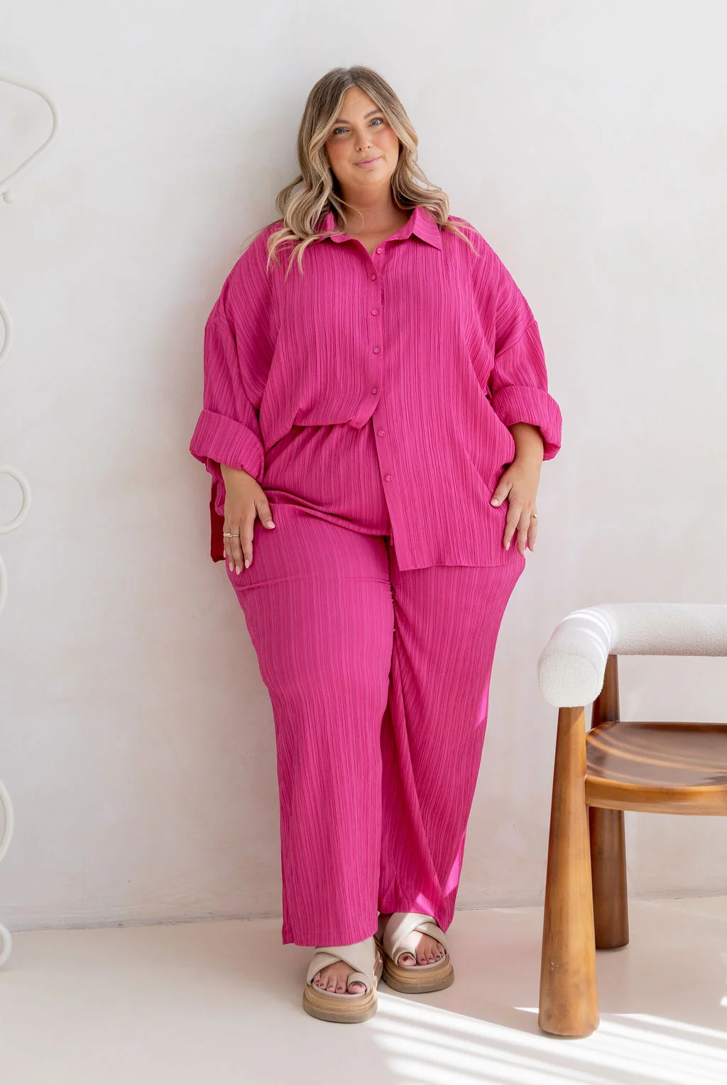 Gina Pant in Textured Hot Pink