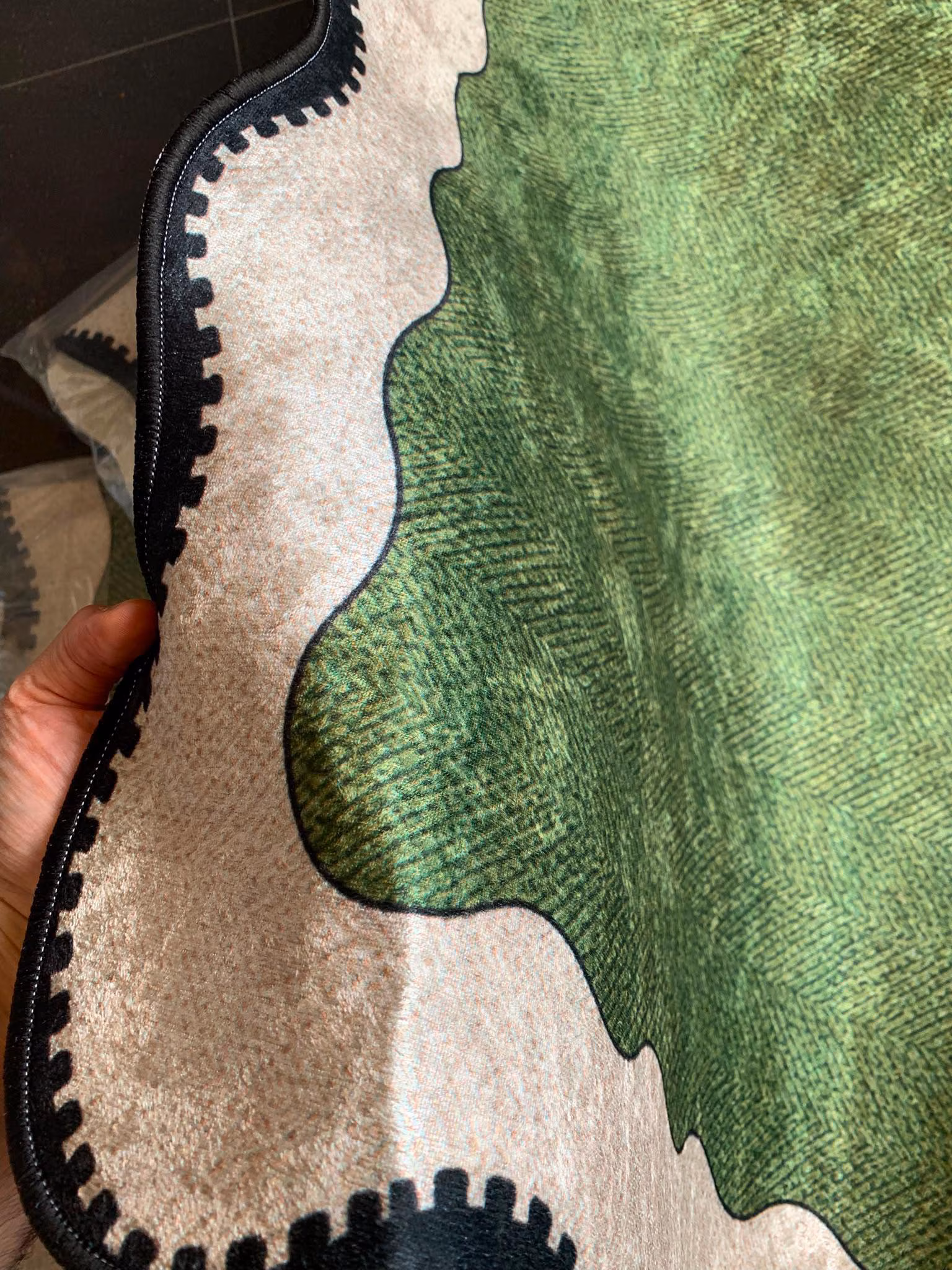 Scalloped Edge Bath Mat Set, Green Beige Wavy Boho Bathroom Rugs
