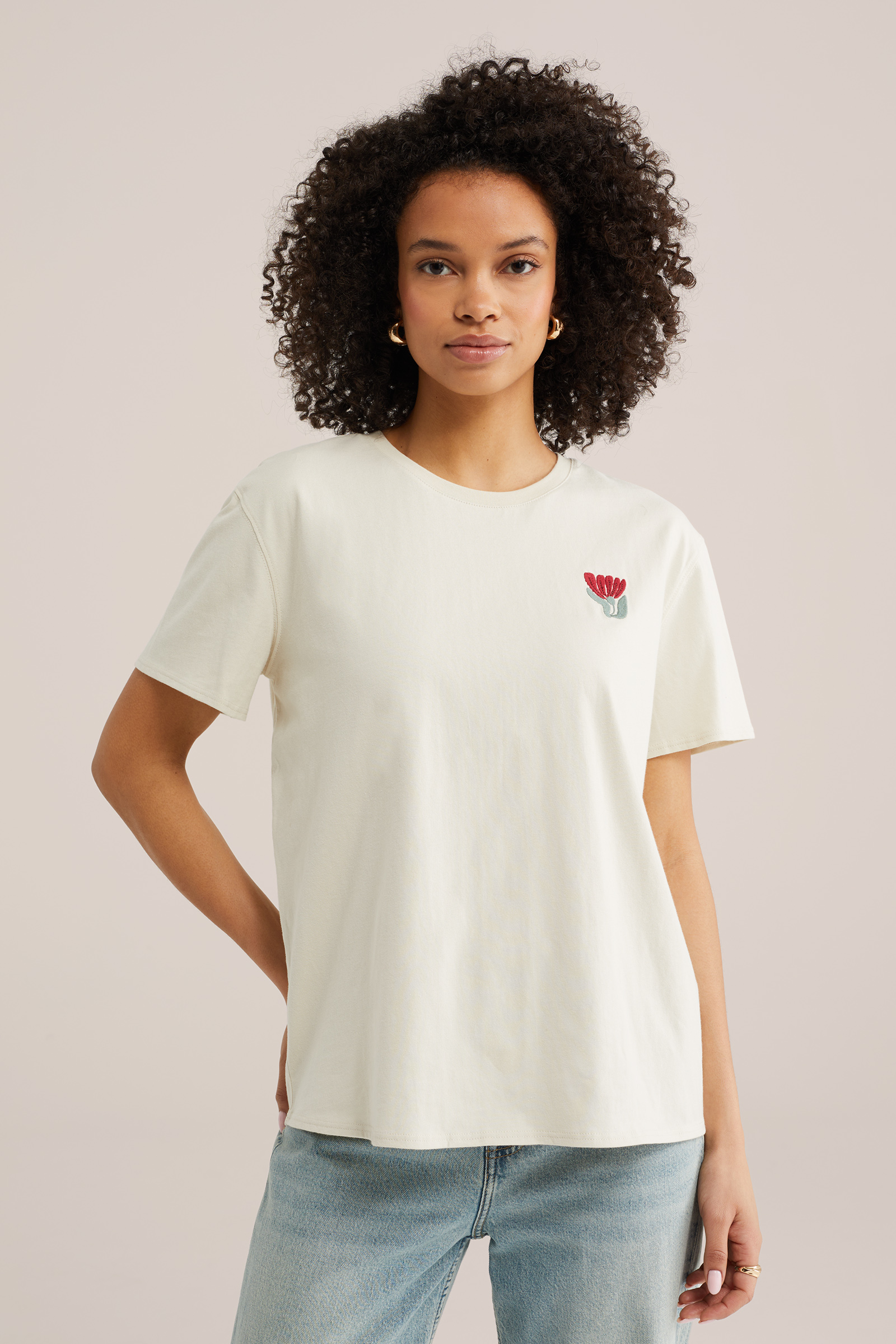 Dames T-shirt met embroideries