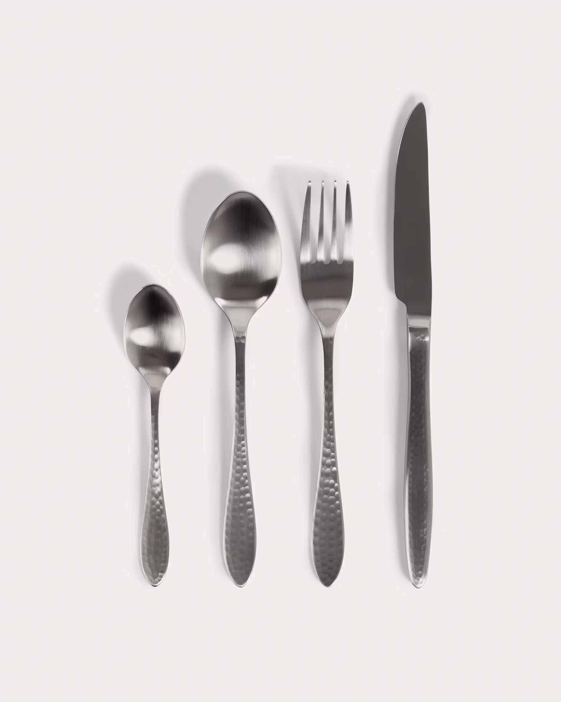 Set Yarine de 16 cubiertos plateado