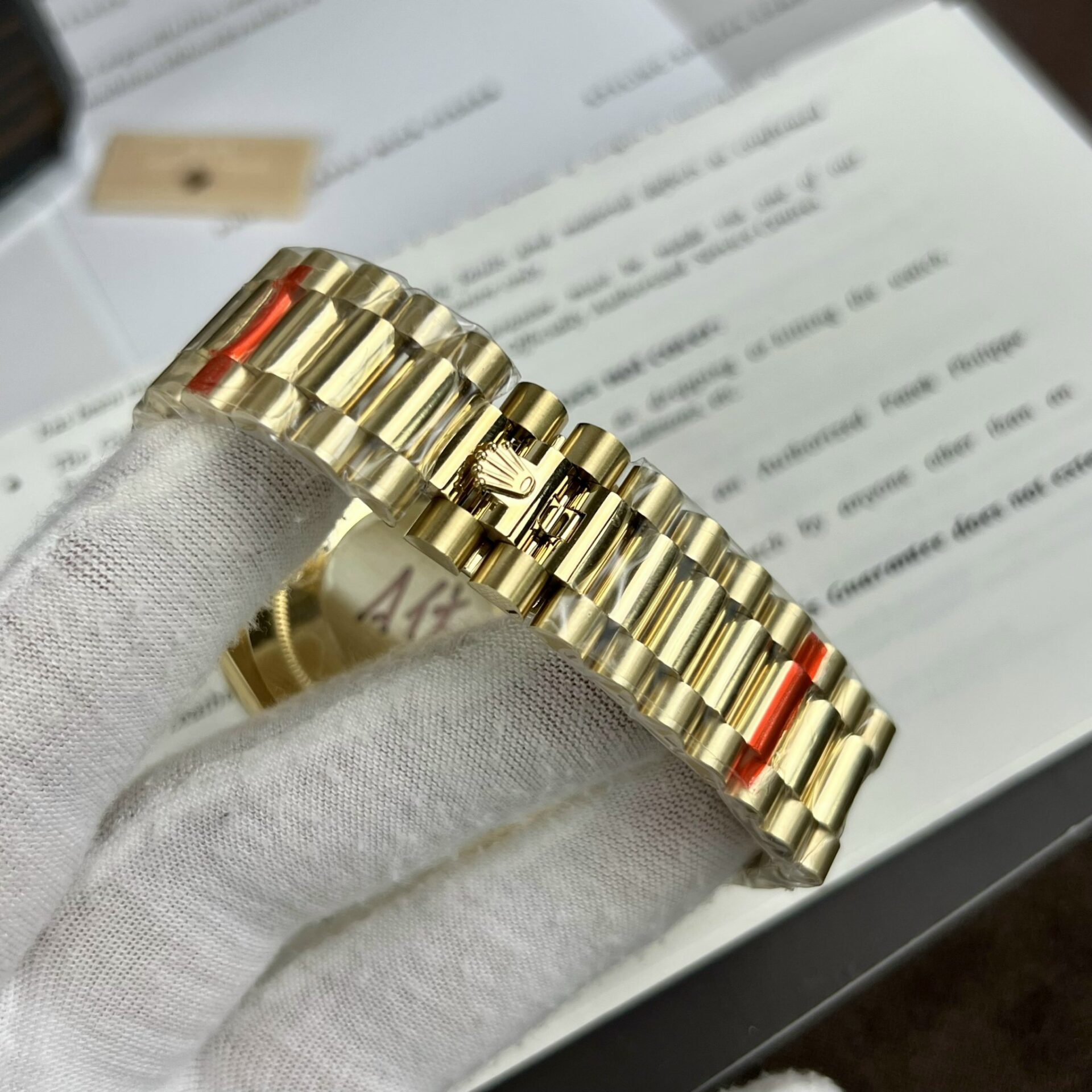Rolex Day-Date YG Plated MOP Dial CZ Diamonds 40mm TWF Replica