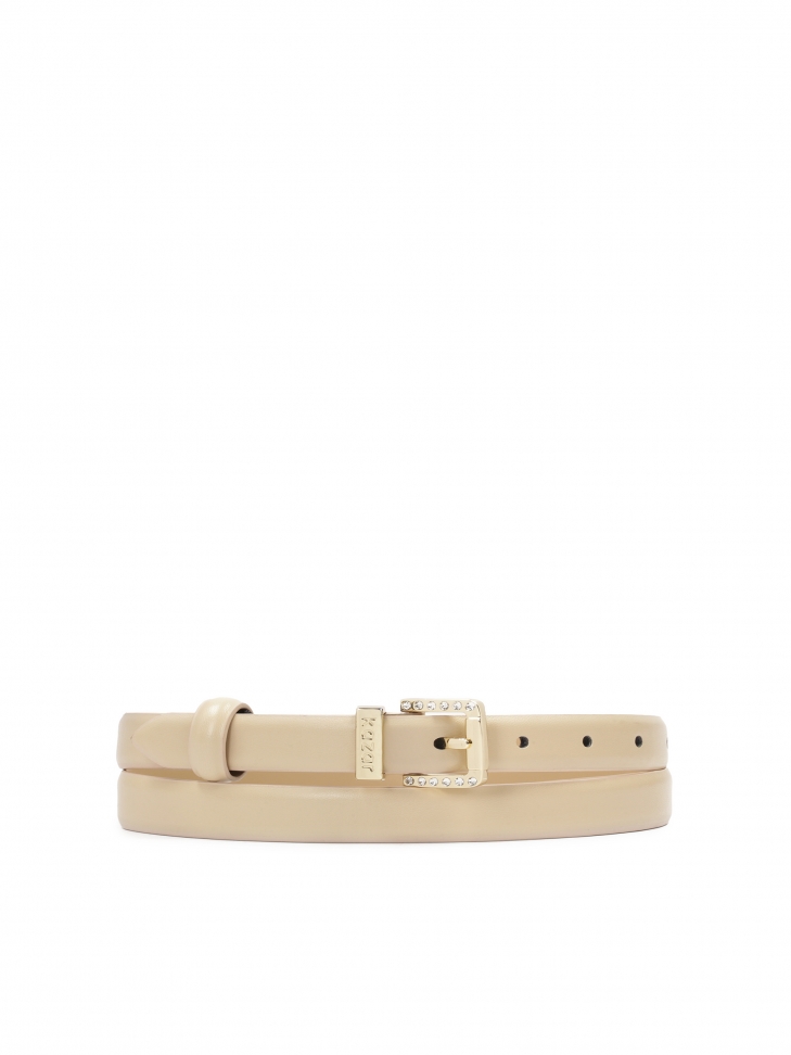 Smooth beige belt decorated with a buckle with crystals