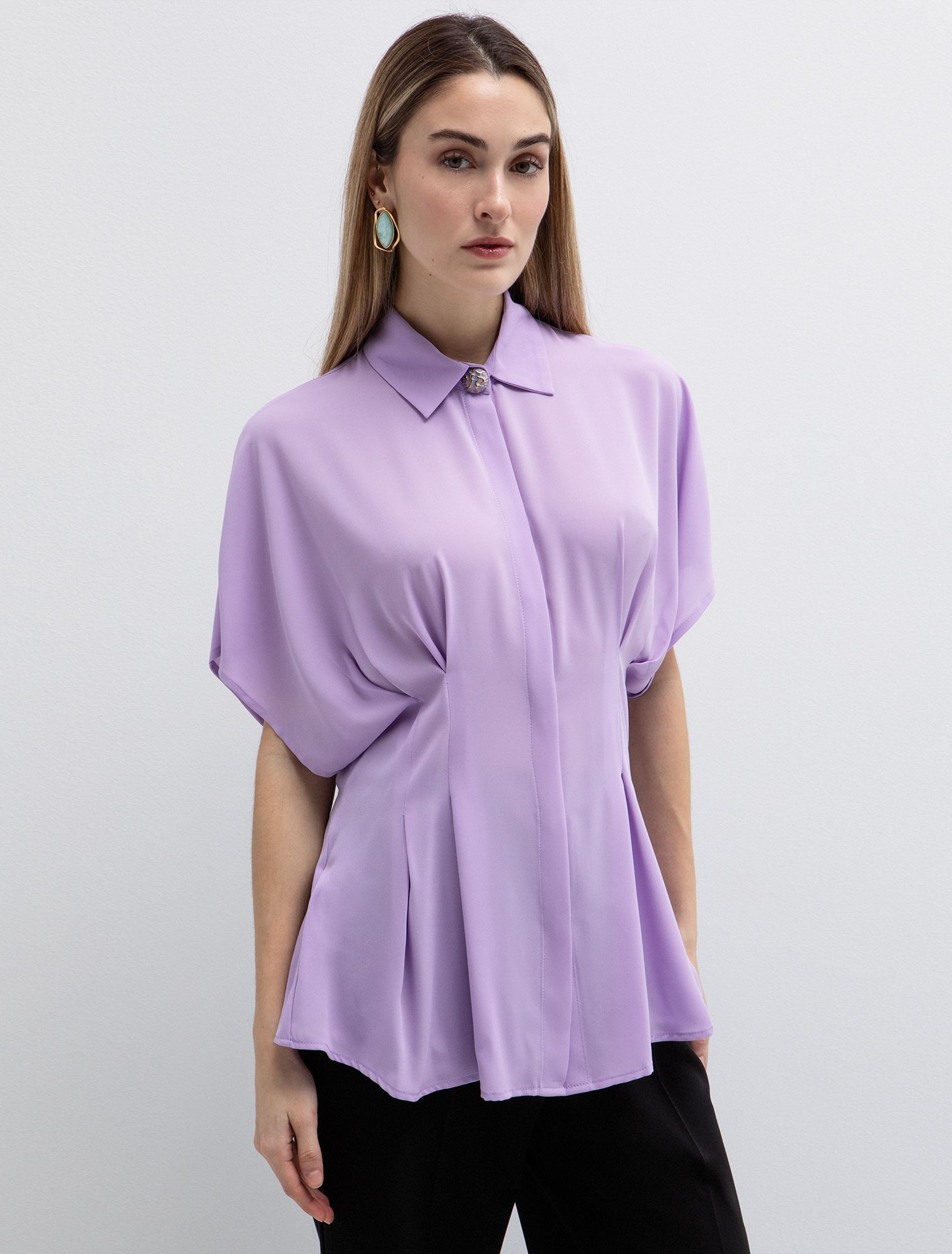 Πουκάμισο με πιέτες