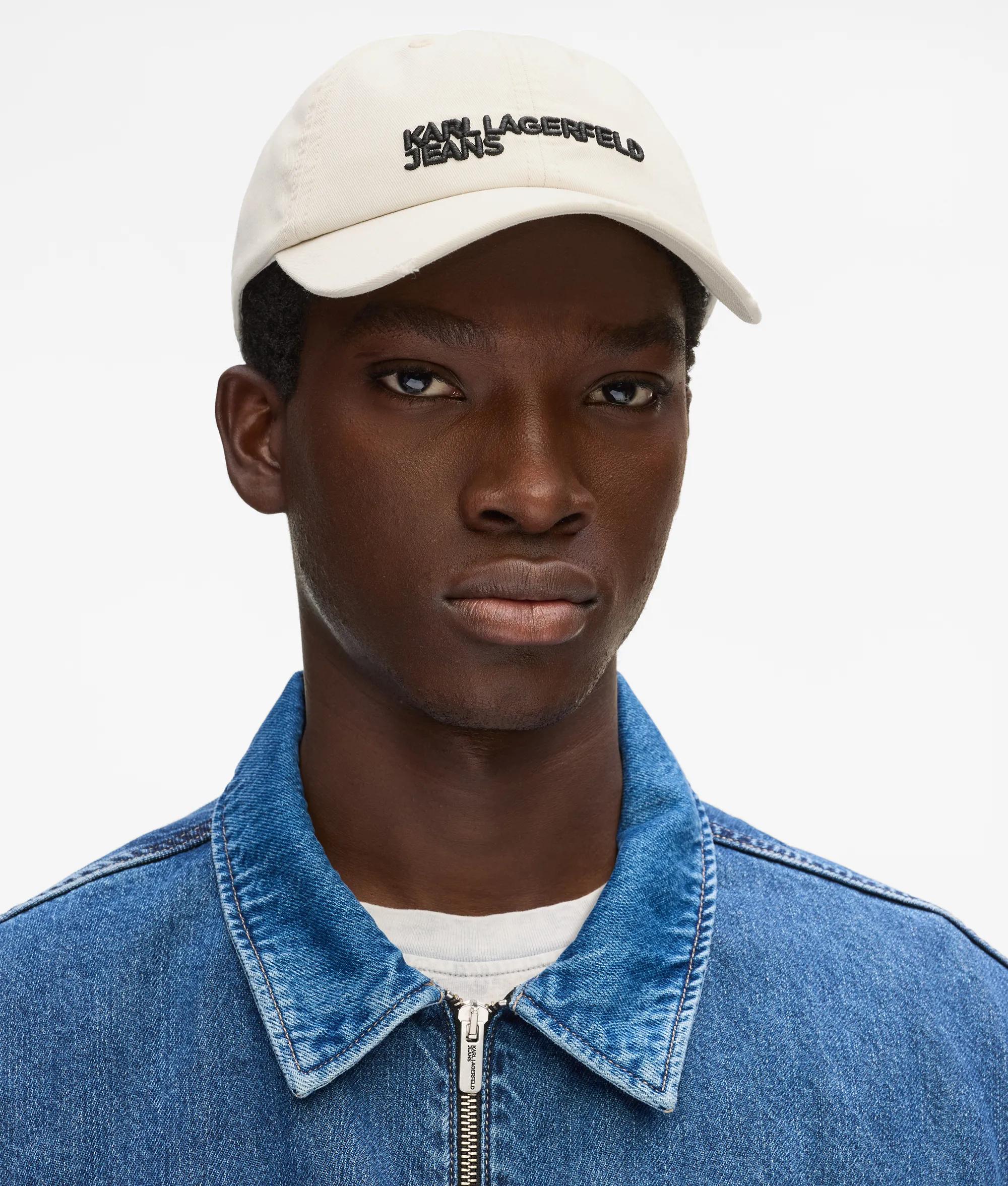 Casquette à logo effet usé