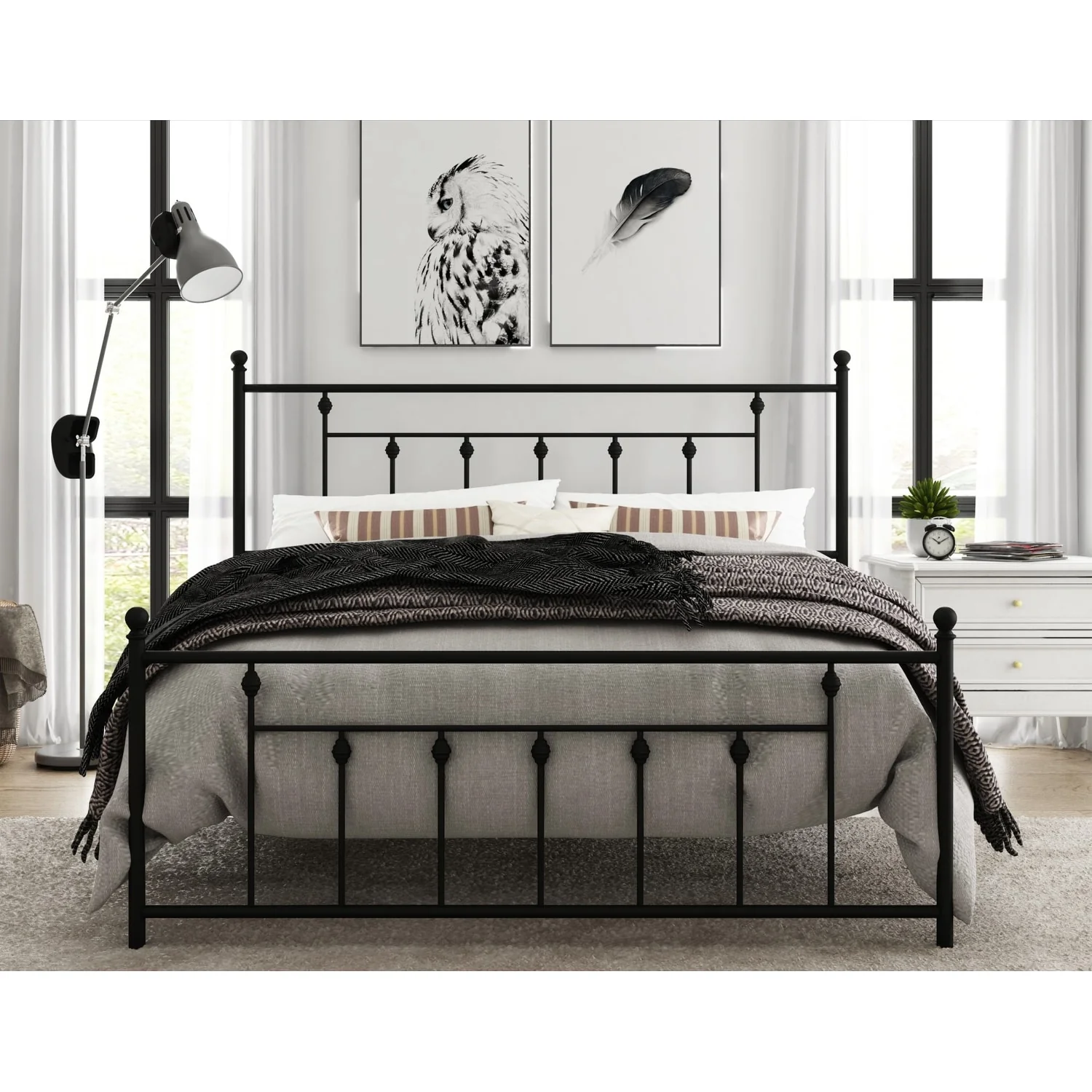 Melia Metal Platform Bed