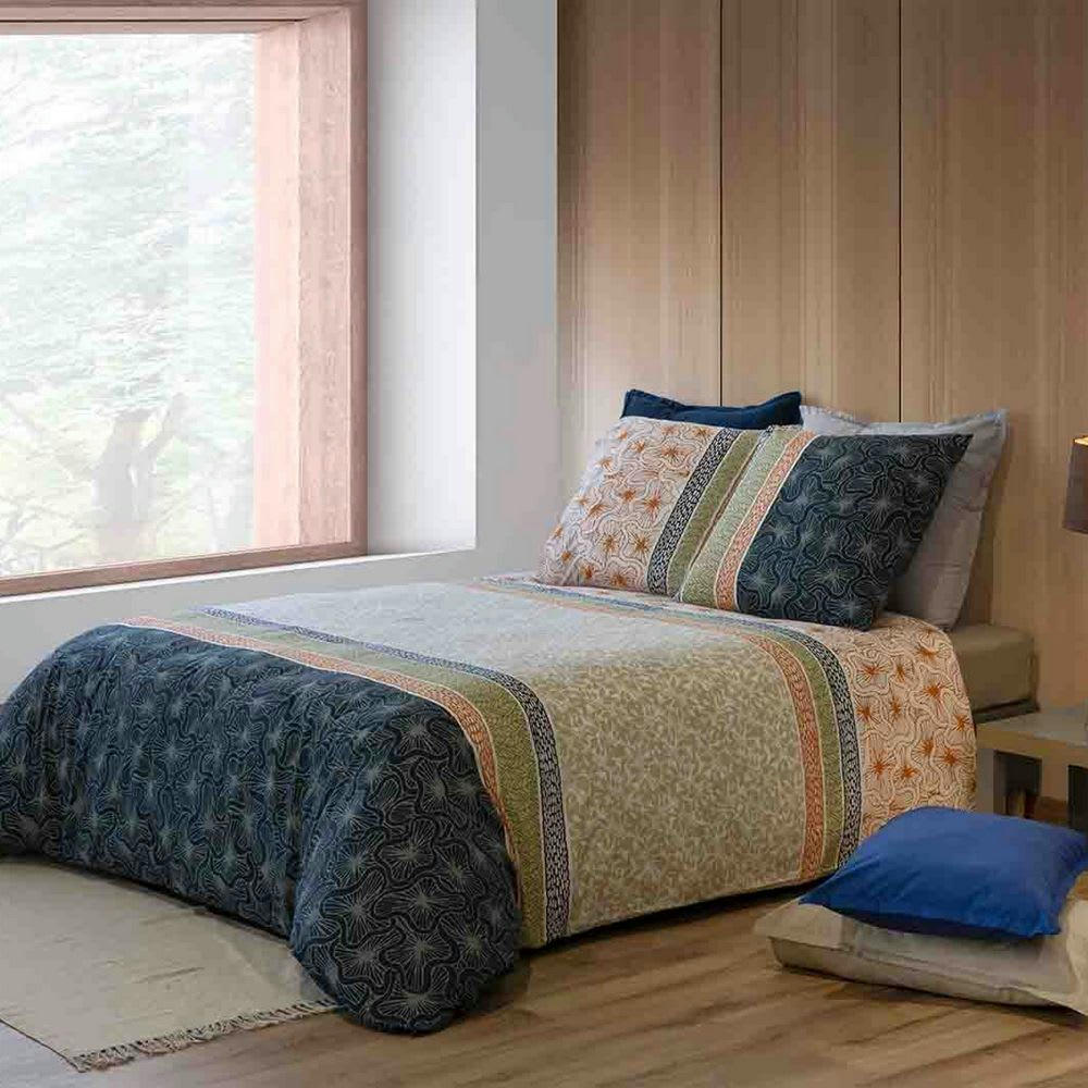 - Parure de lit réversible 2 places percale à motifs 220x240 cm