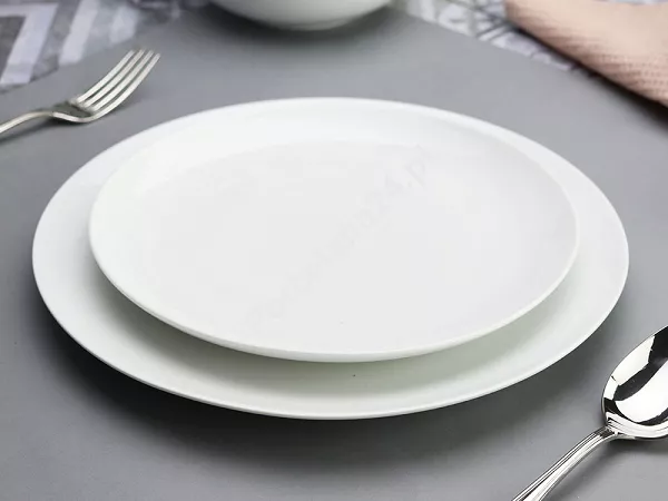 Komplet talerzy na 6 osób (18 el.) Bogucice - Base White 1184