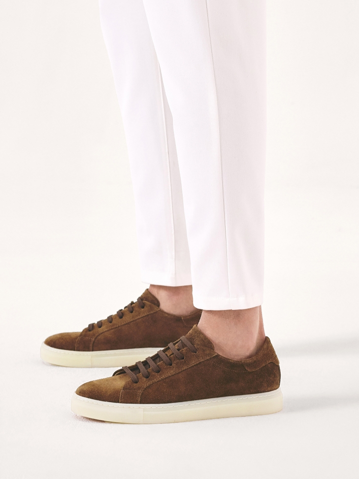 Brown sneakers with low upper