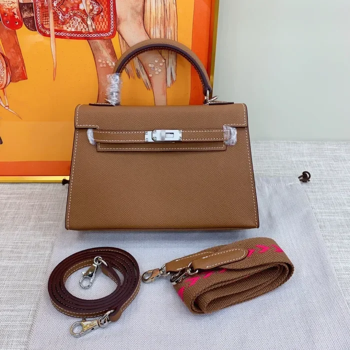 Hermès Kelly22 Silver Buckle Epsom Tote