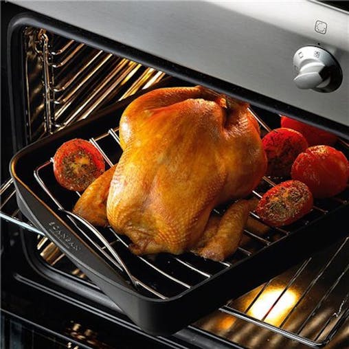 New Scanpan Classic 3.25L Roasting Pan 34Cm X 23Cm  Rack