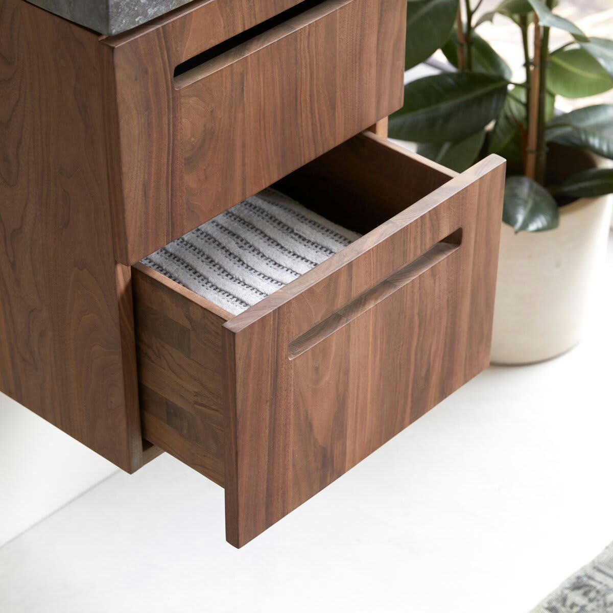 LINE - Meuble salle de bain en noyer massif et marbre 40 cm