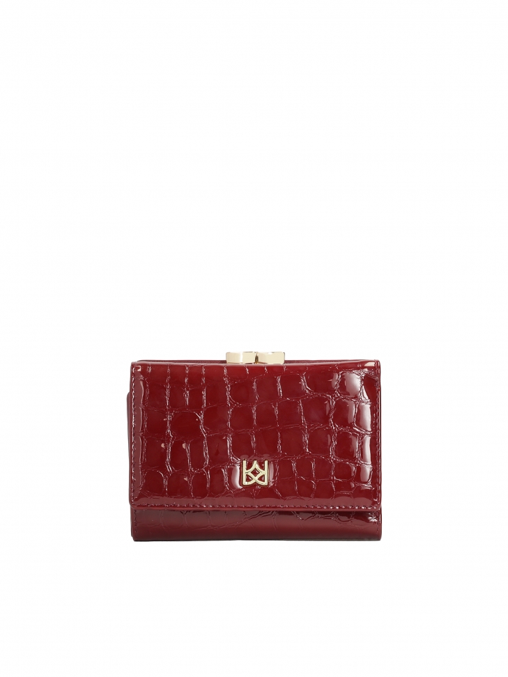 Compact wallet made of maroon patent leather kroko