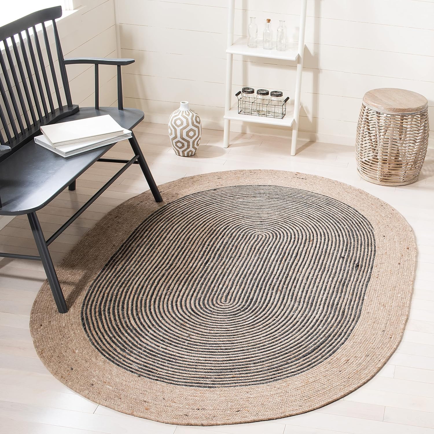 SAFAVIEH Braided Collection Area Rug - 8' x 10' Oval, Beige & Black, Handmade Country Cottage Reversible Wool, Ideal for High Traffic Areas in Living Room, Bedroom (BRD904B)