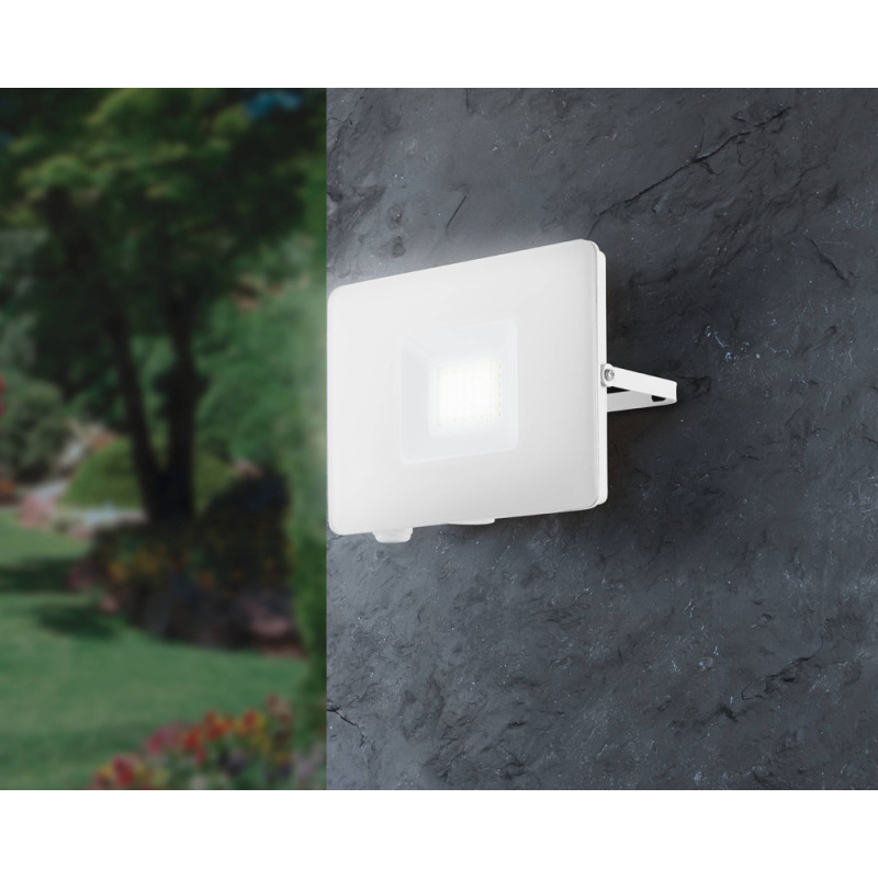 Applique murale extérieure LED Faedo 3 blanche 30 W EGLO