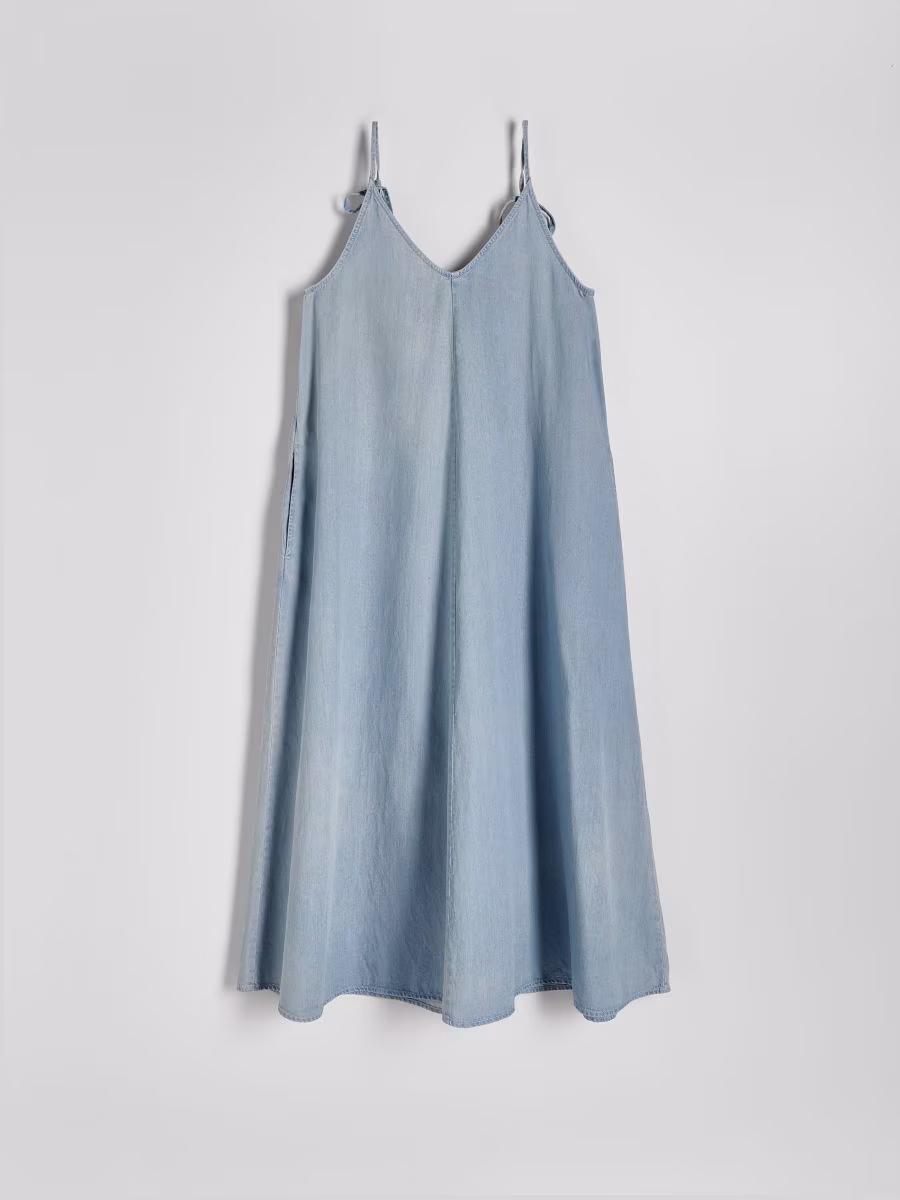 Ladies' Dress