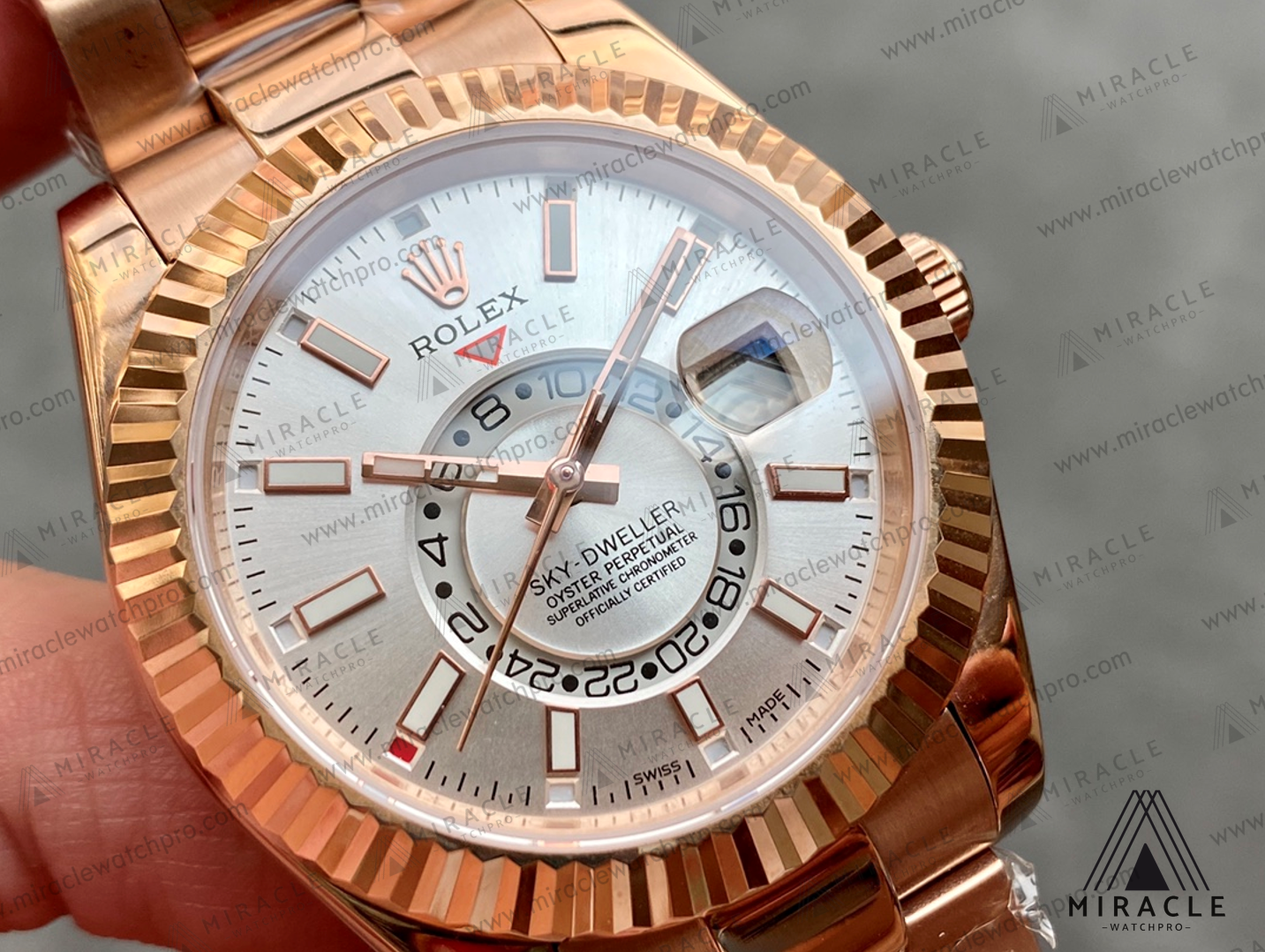 Replica Watch-ROLEX-Sky Dweller-REF.M326935-0005-ELITE CLONE-42MM