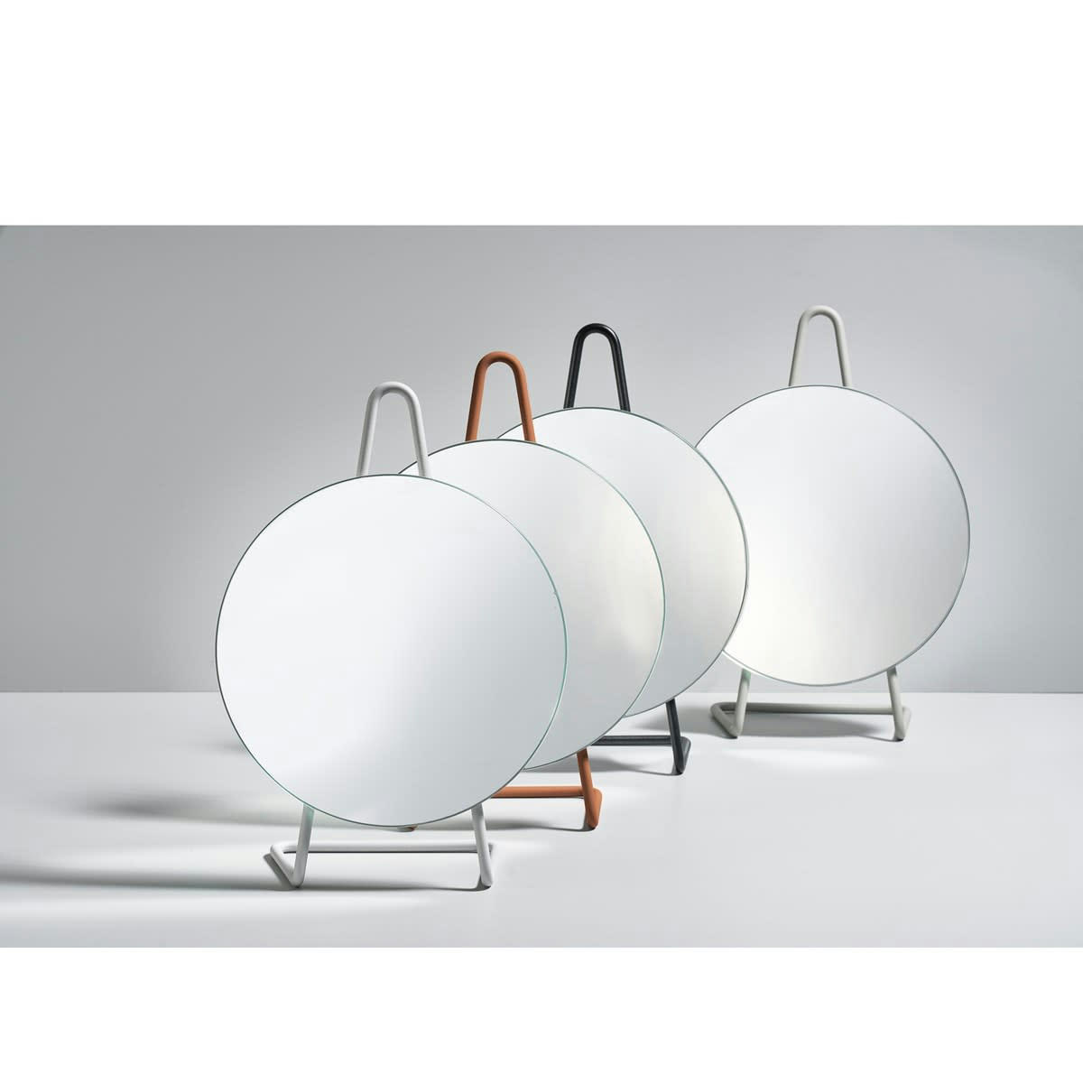 A-MIRROR - Miroir à poser en acier noir