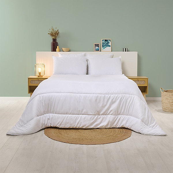 Couette Chaude 200x200cm ANTI-ACARIENS