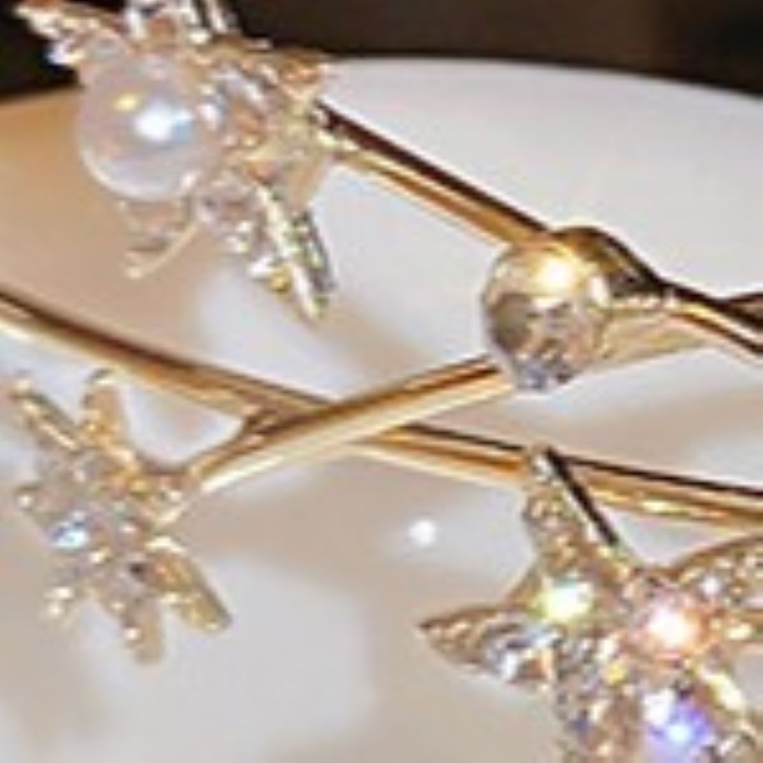 PEACH ACCESSORIES Starlight Crystal Tiara Headband in Gold